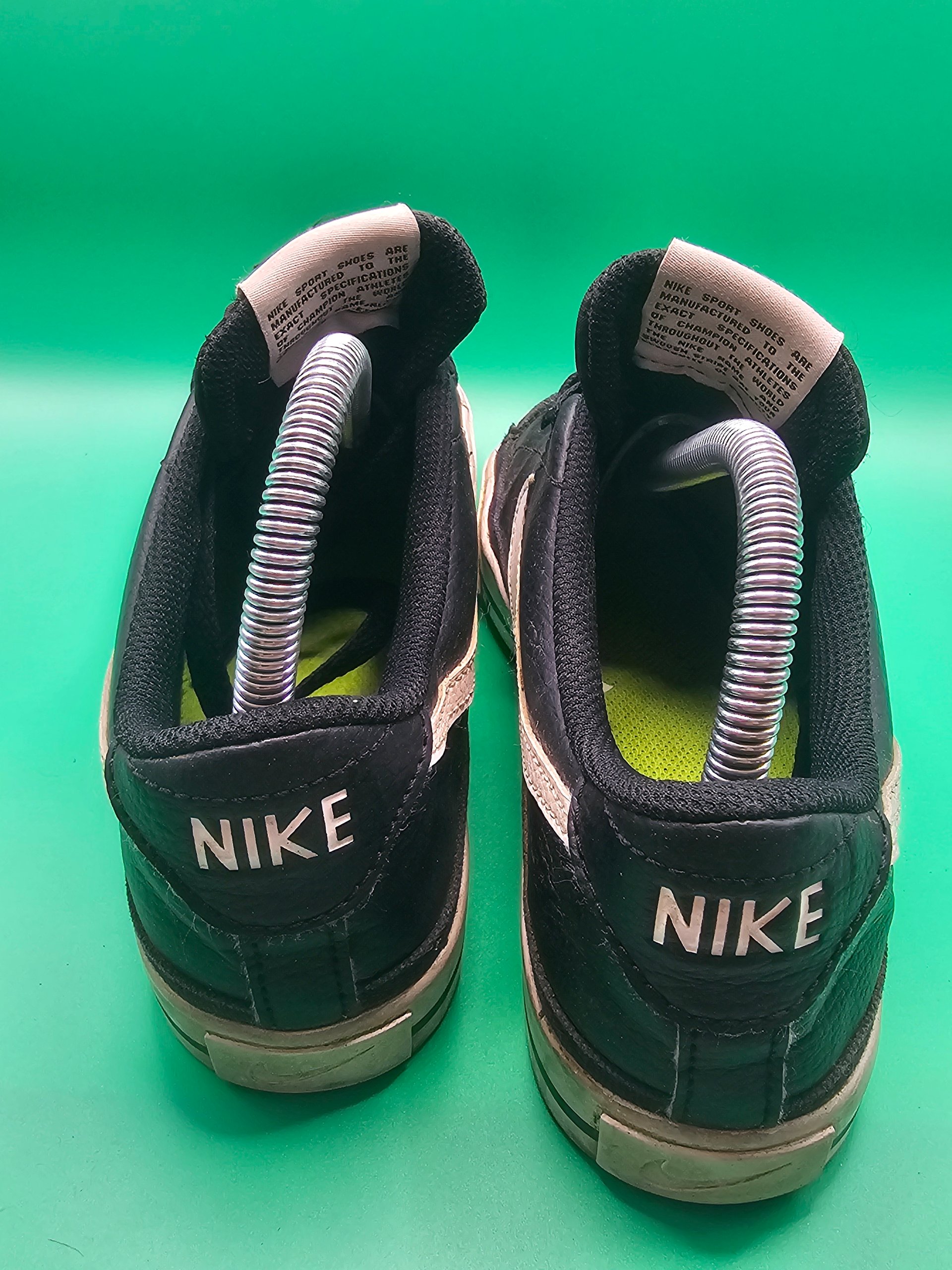 Nike Court Legacy Black & White Leather Skate Tennis Shoes UK Size 5 image 4