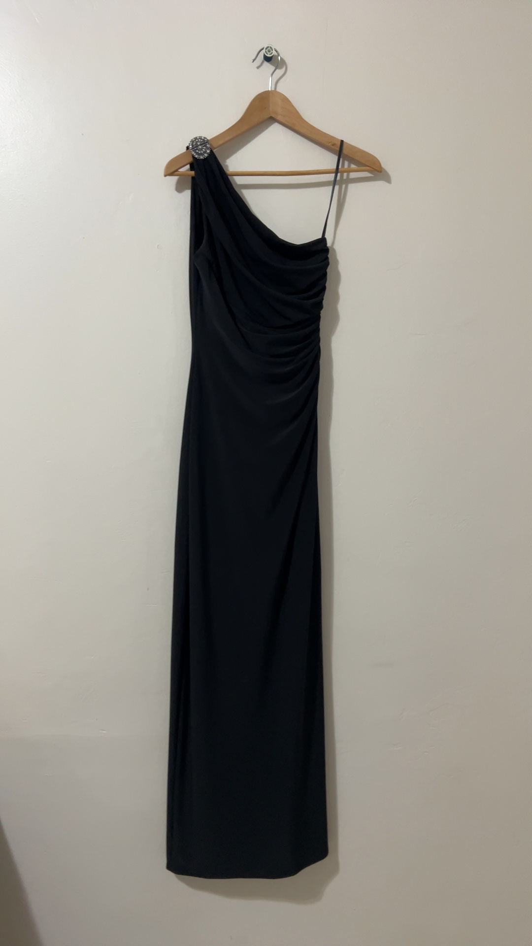 Lauren Ralph Lauren Black One-Shoulder Evening Dress 6P with Embellished Detail image 4