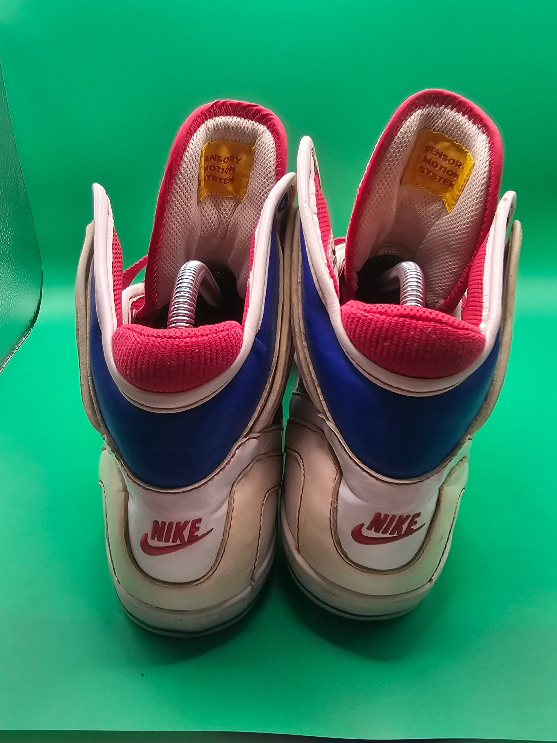 Nike White, Blue & Pink High Top Sneakers UK 6 Womens White Pink Basketball image 3