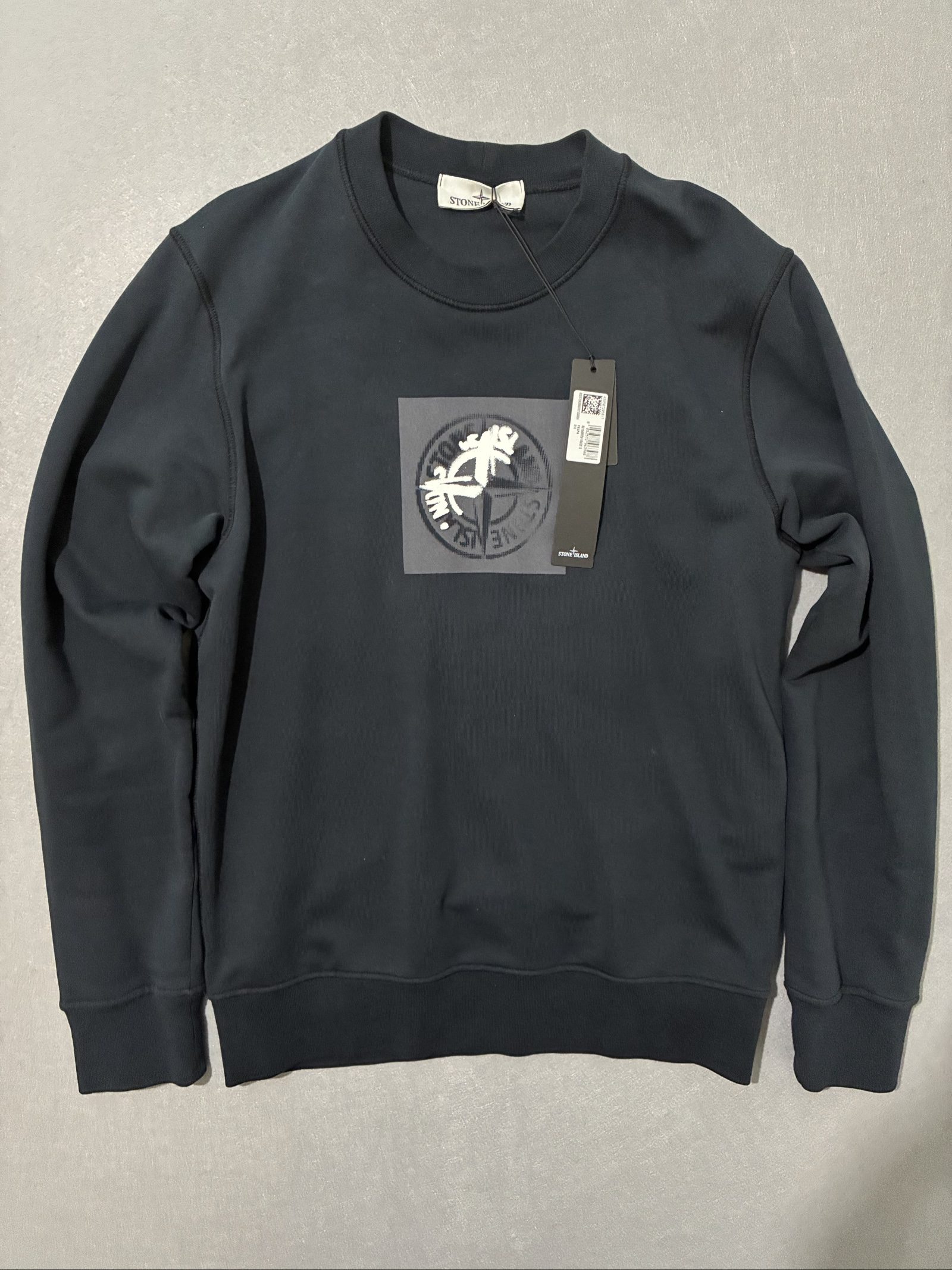 Stone Island Men's Black Logo Cotton Sweatshirt Large