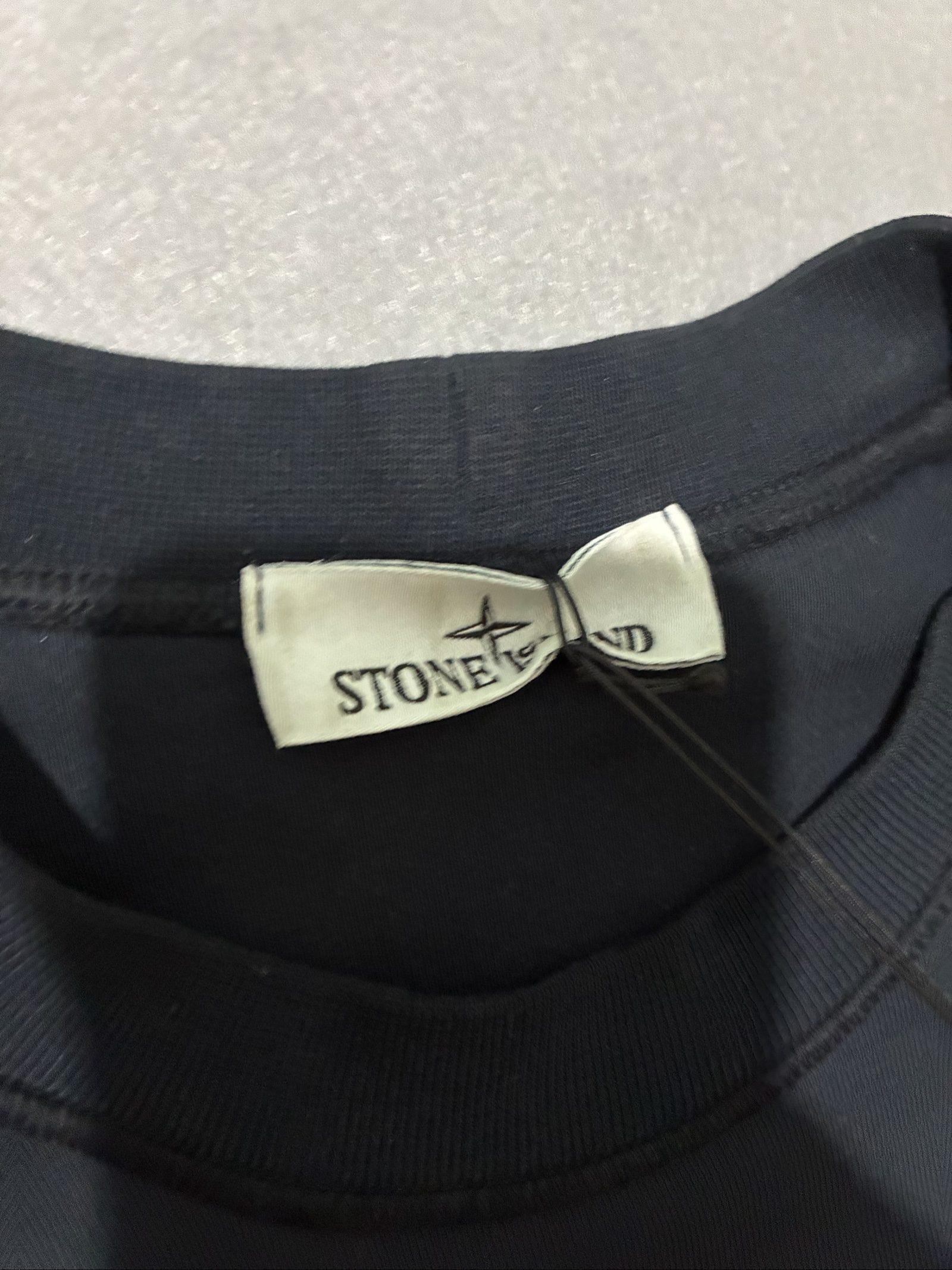 Stone Island Men's Black Logo Cotton Sweatshirt Large image 2