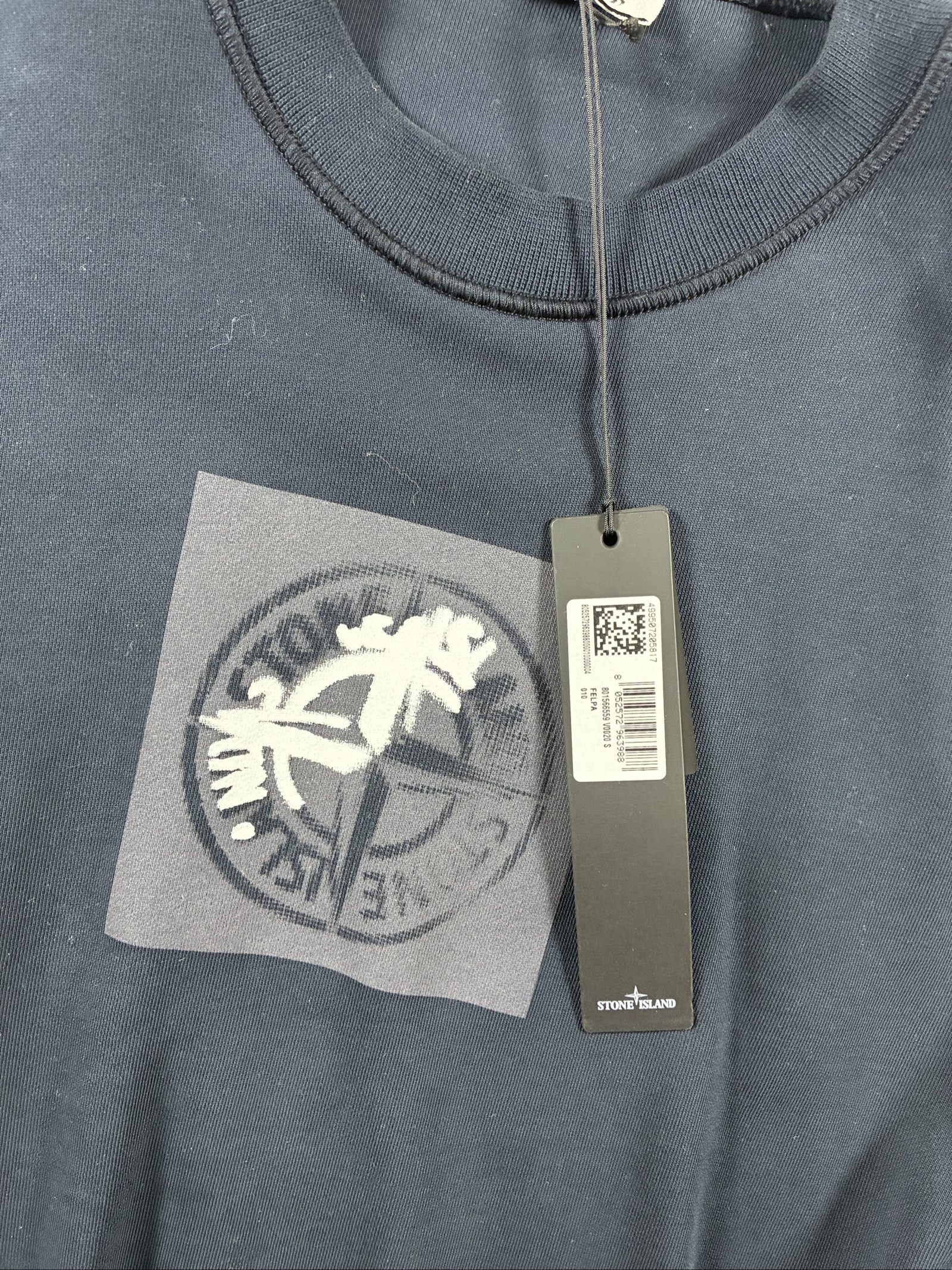 Stone Island Men's Black Logo Cotton Sweatshirt Large image 9