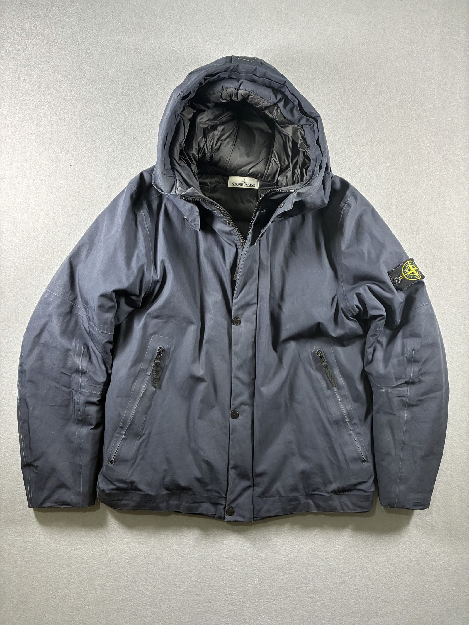 Stone Island Men's Navy Hooded Puffer Jacket Large Detachable Patch