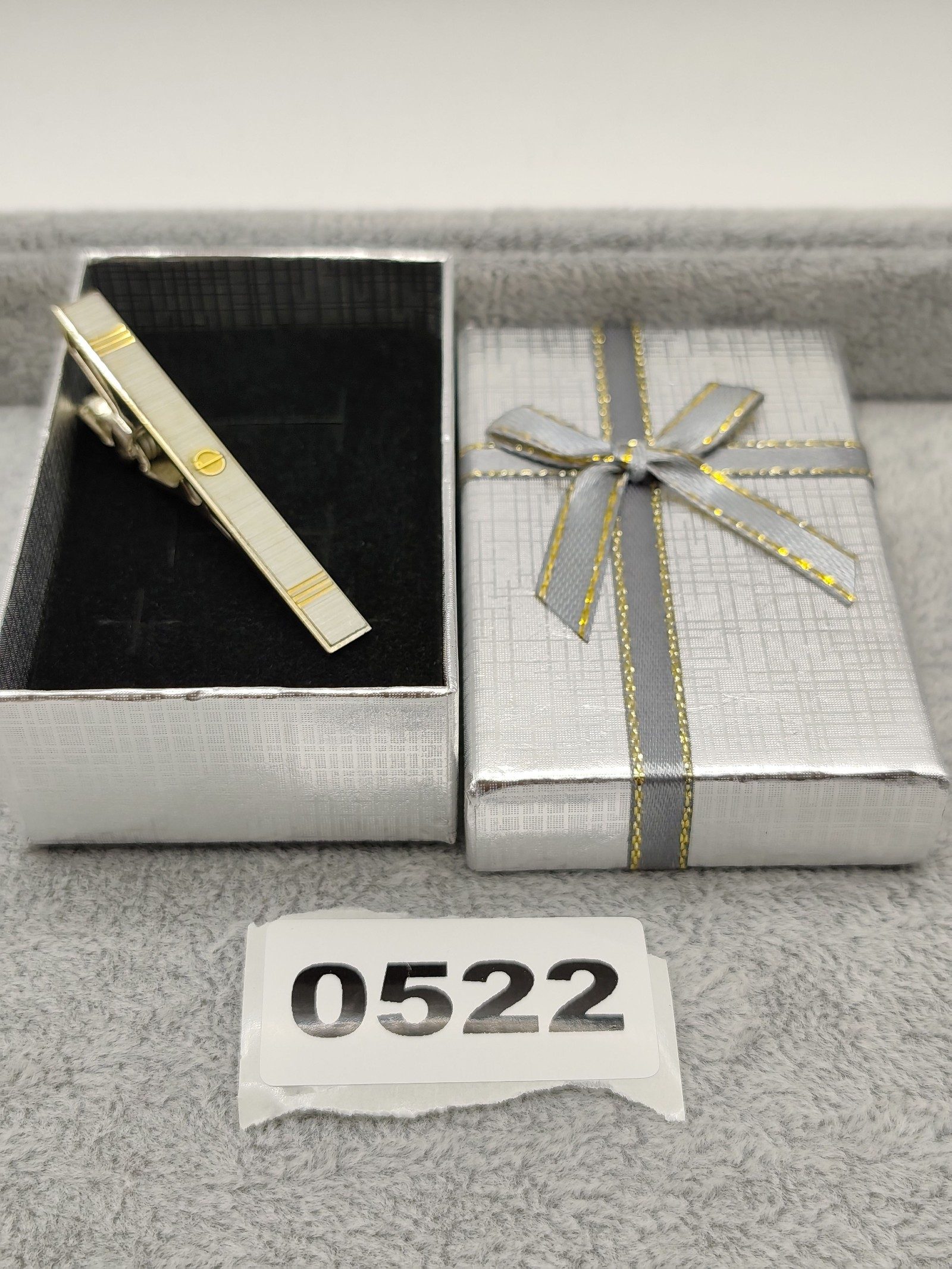 David Van Hagen Silver & Gold Tone Men's Tie Clip