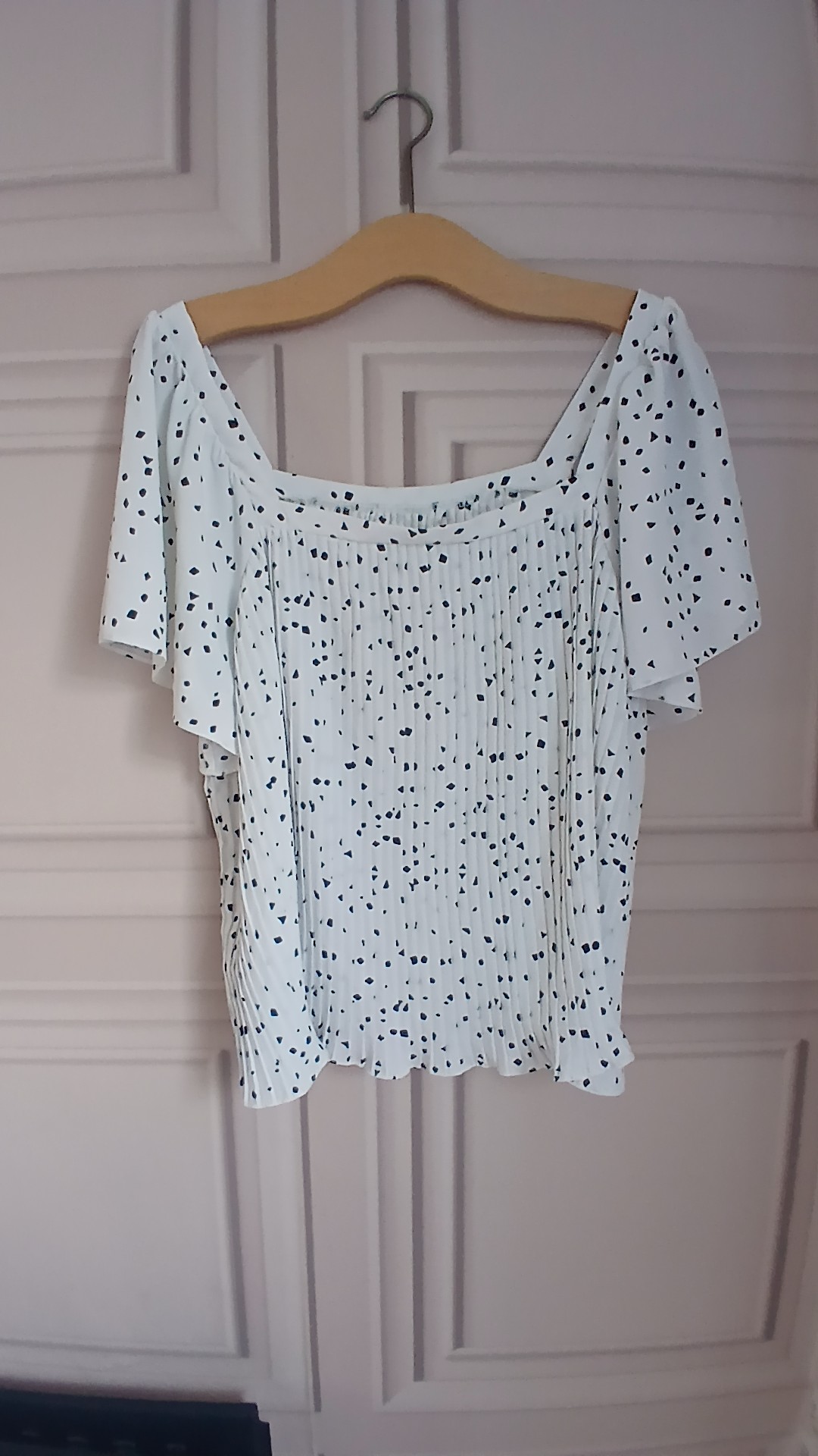 White & Black Patterned Pleated Top UK 18 image 3