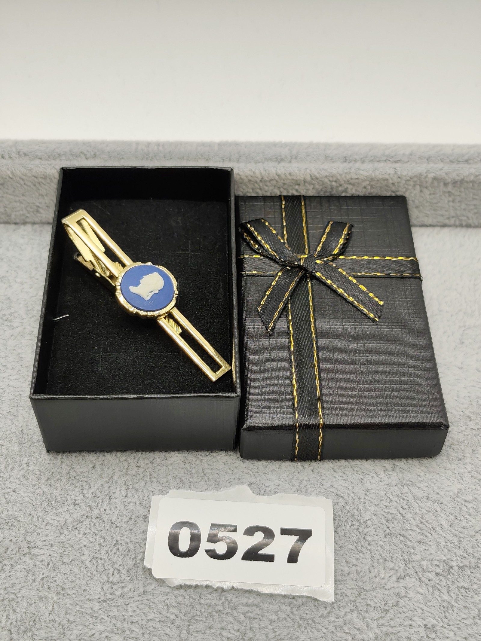 Wedgewood Gold & Blue Cameo Tie Clip with Gift Box