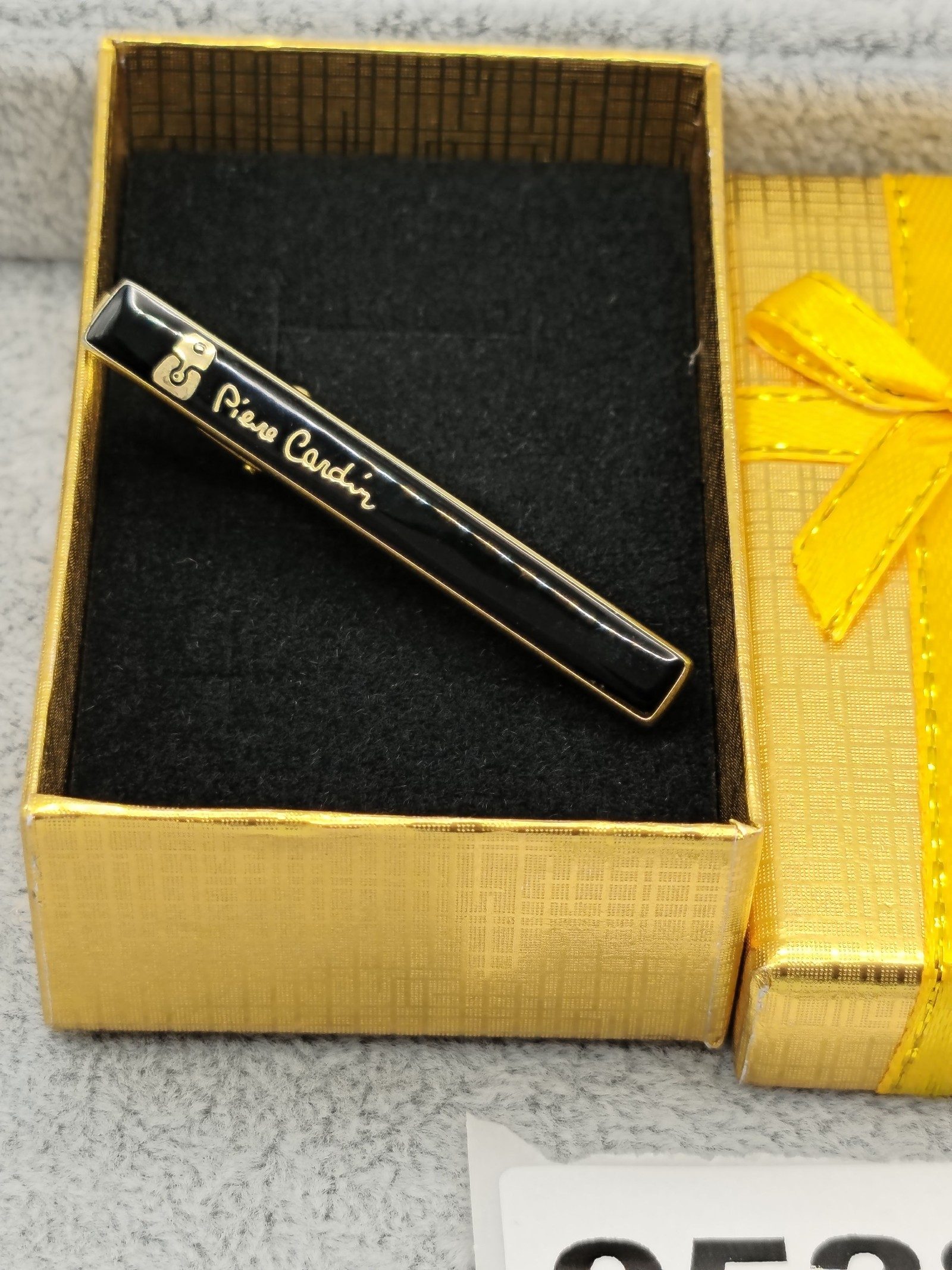 Pierre Cardin Black & Gold Men's Tie Clip image 2