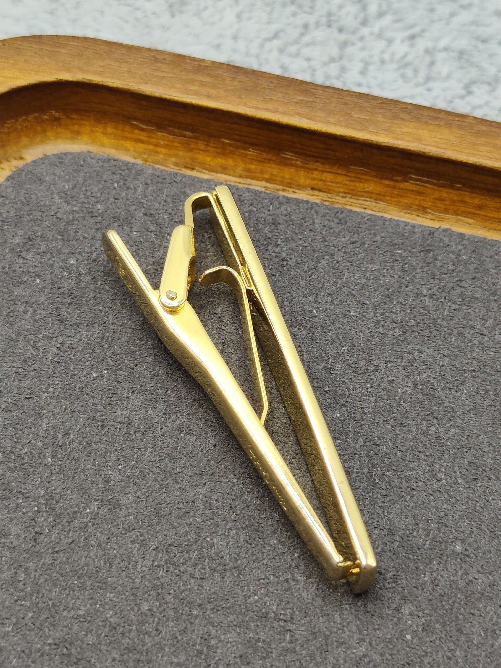 Pierre Cardin Black & Gold Men's Tie Clip image 6