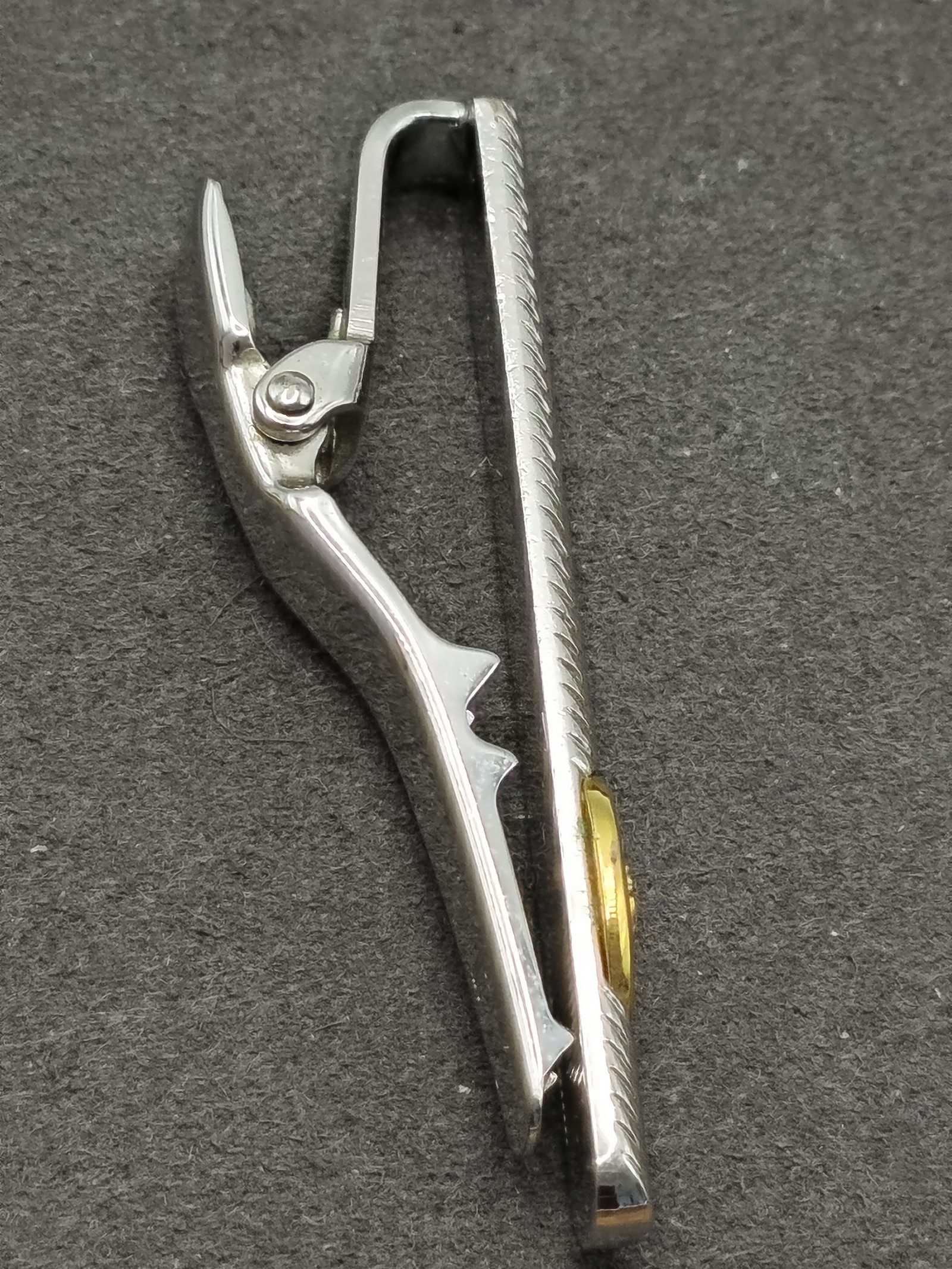 Dunhill Silver & Gold Tone Men's Tie Clip image 5