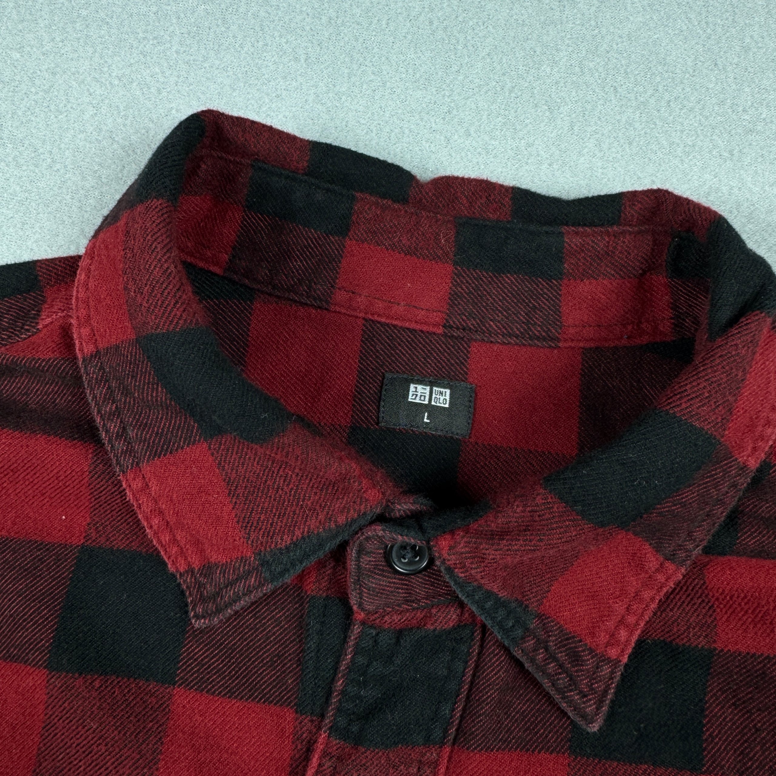 Uniqlo Men's Red & Black Checked Flannel Shirt Large Size L image 4