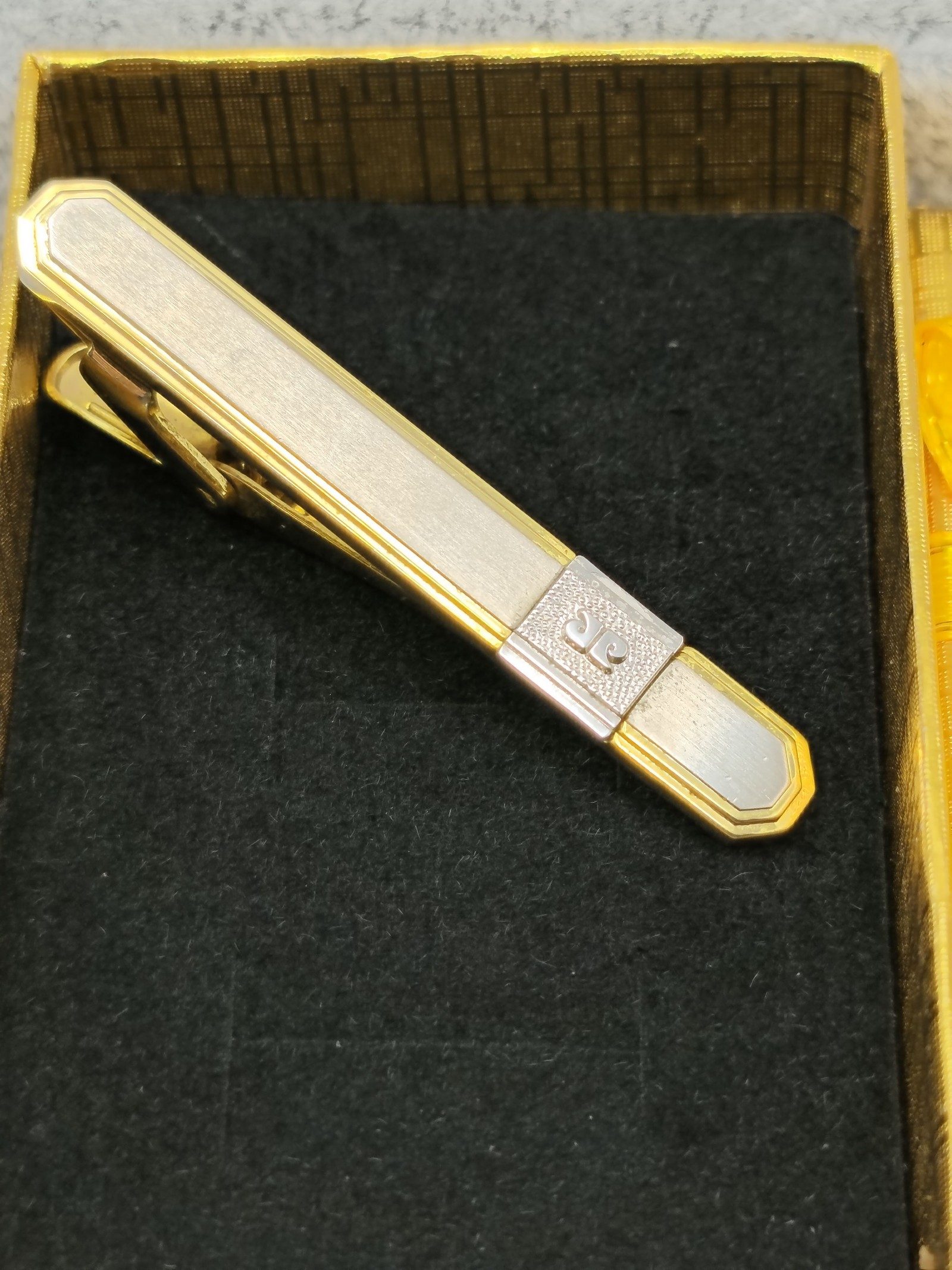 Pierre Cardin Gold Tone Tie Clip with Box image 2