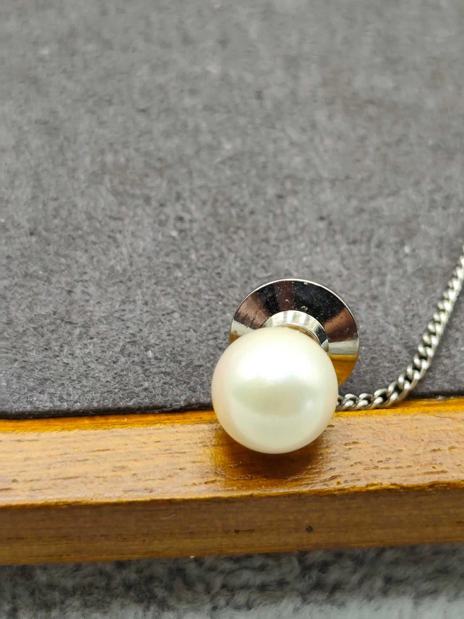 Pearl & Silver Tone Tie Tack Pin with Chain image 4