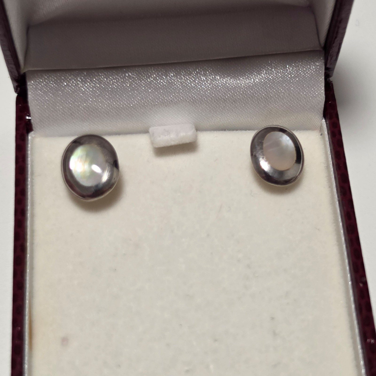 925 Sterling Silver Stud Earrings.b6