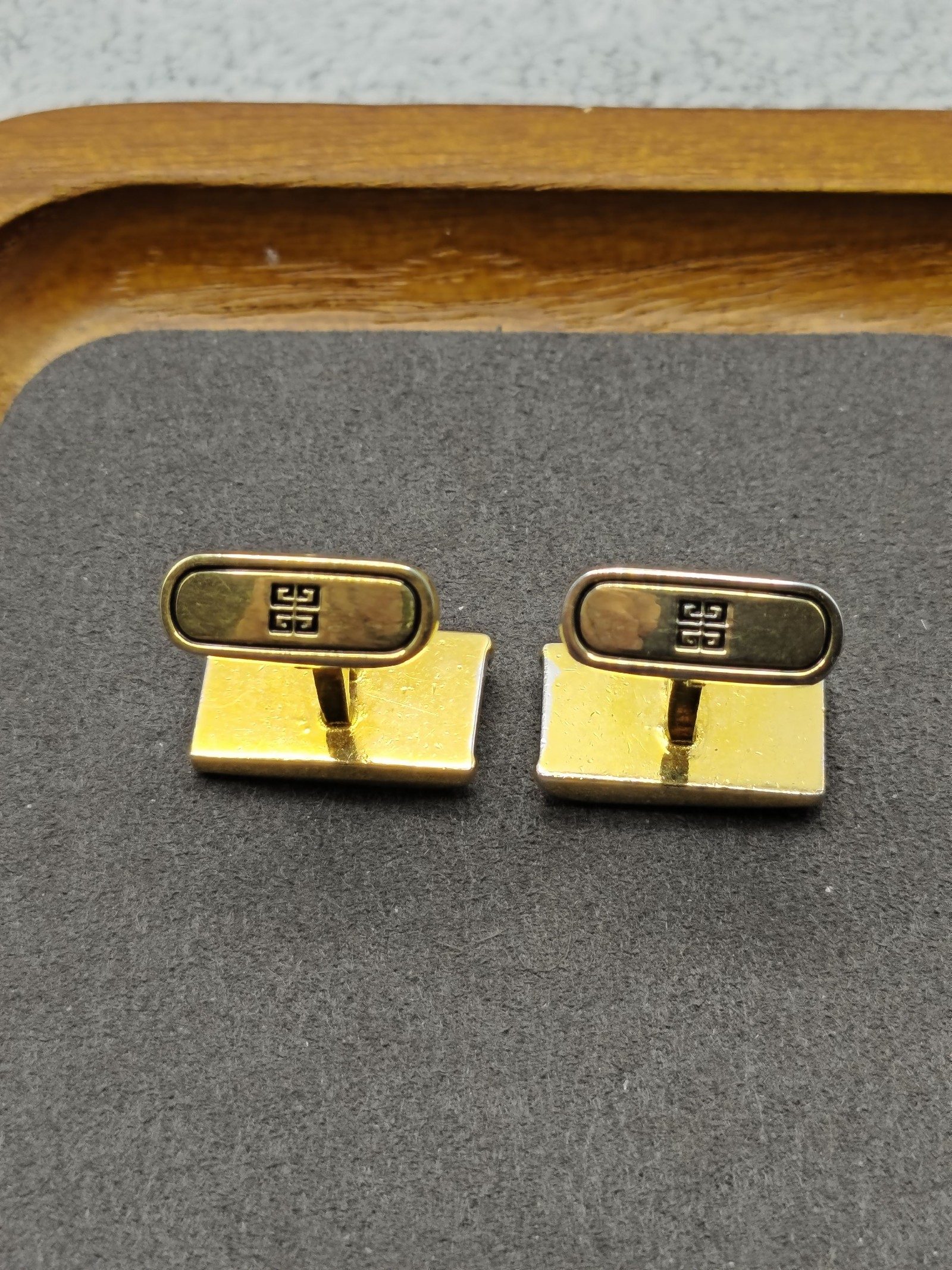 Givenchy Gold & Silver Mens Cufflinks & Tie Clip Set image 8