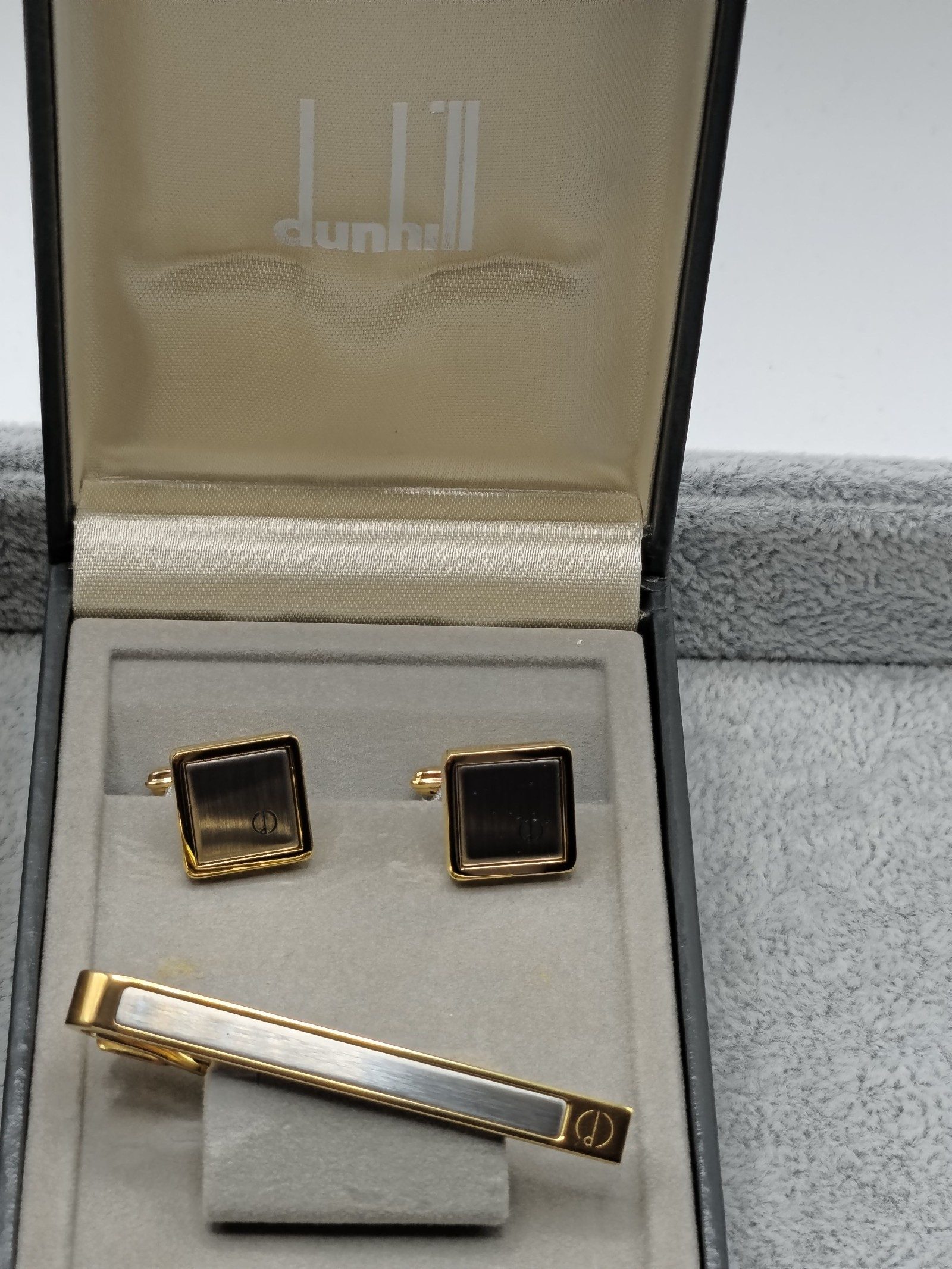 Dunhill Gold Tone & Brown Cufflinks & Tie Clip Set image 4