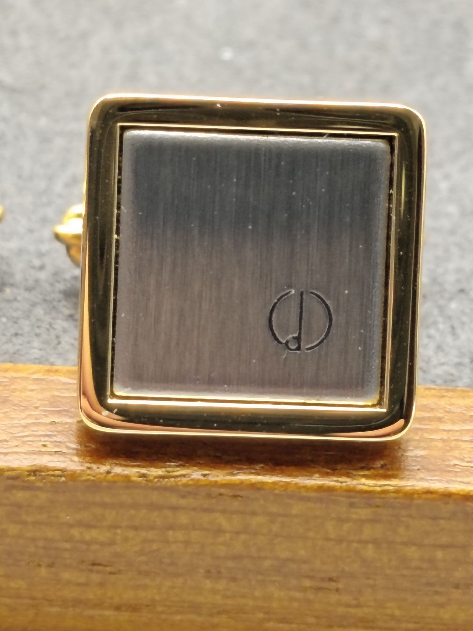 Dunhill Gold Tone & Brown Cufflinks & Tie Clip Set image 6