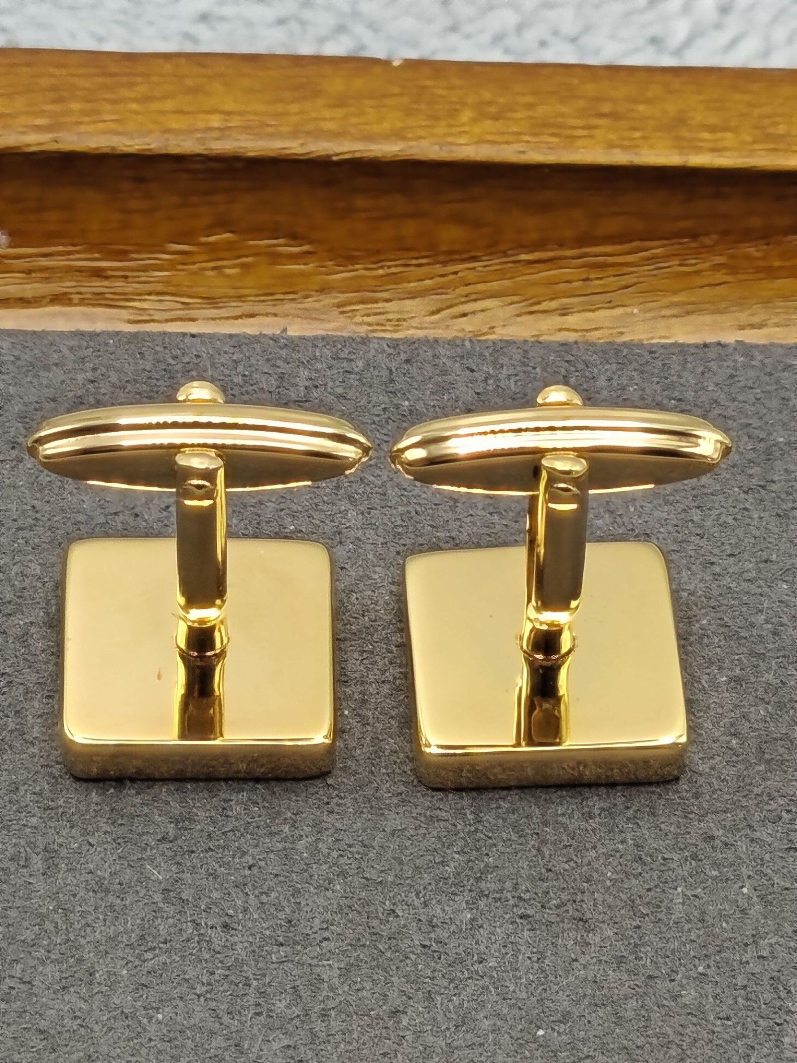 Dunhill Gold Tone & Brown Cufflinks & Tie Clip Set image 8