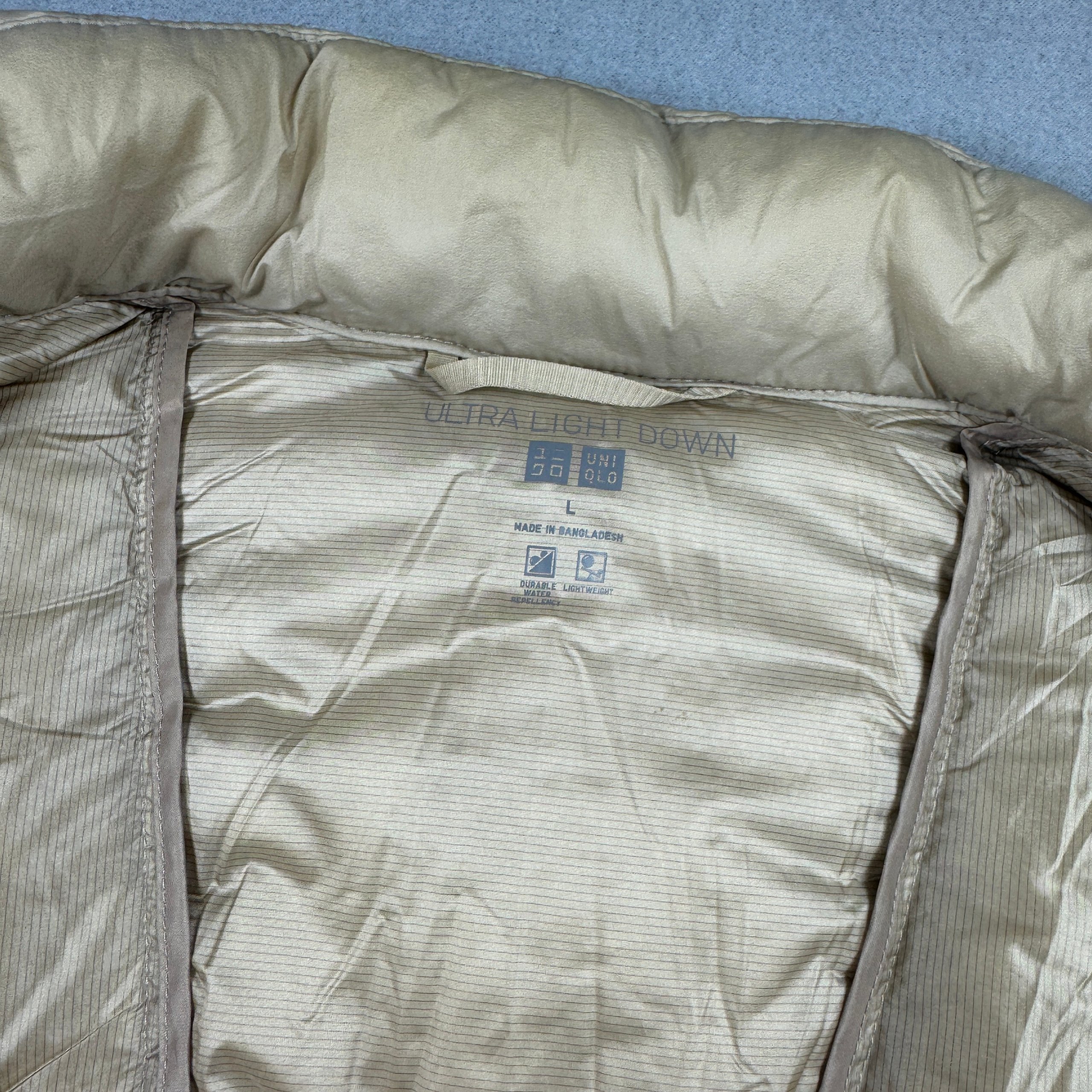 Men`s Uniqlo Beige Ultra Light Down Puffer Jacket Like a new Size L image 6
