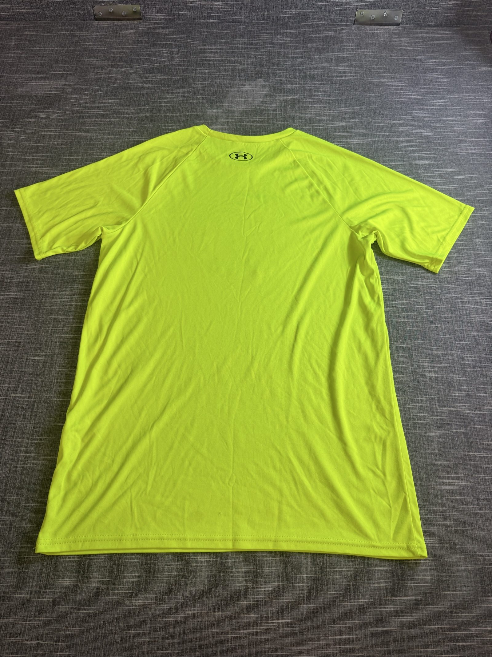 Under Armour Men’s Loose Fit HeatGear T-Shirt YXL Yellow Neon Logo image 4