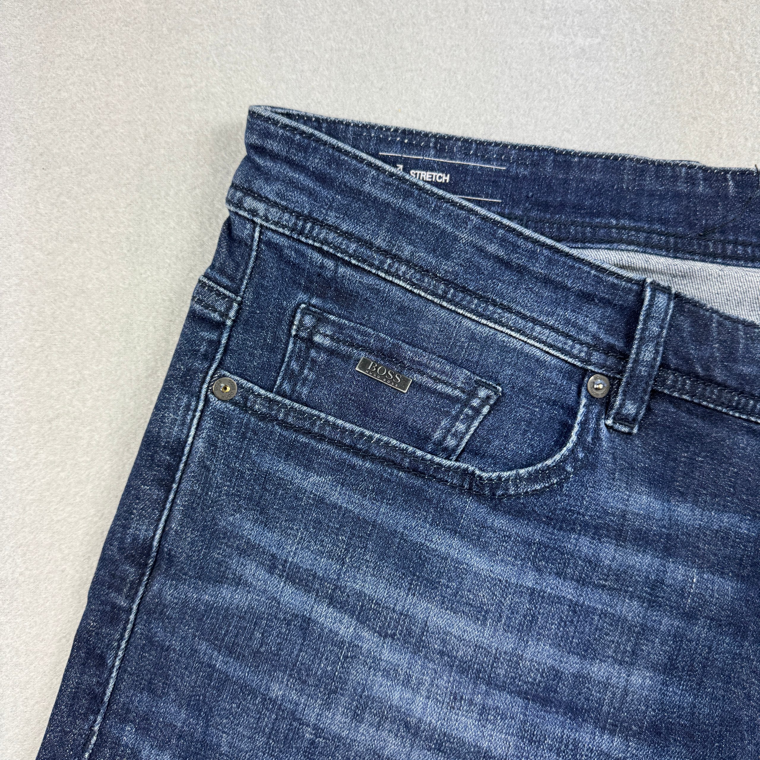 Hugo Boss Men's Blue Denim 606 Tapered Slim Stretch Jeans W36 L32 image 6