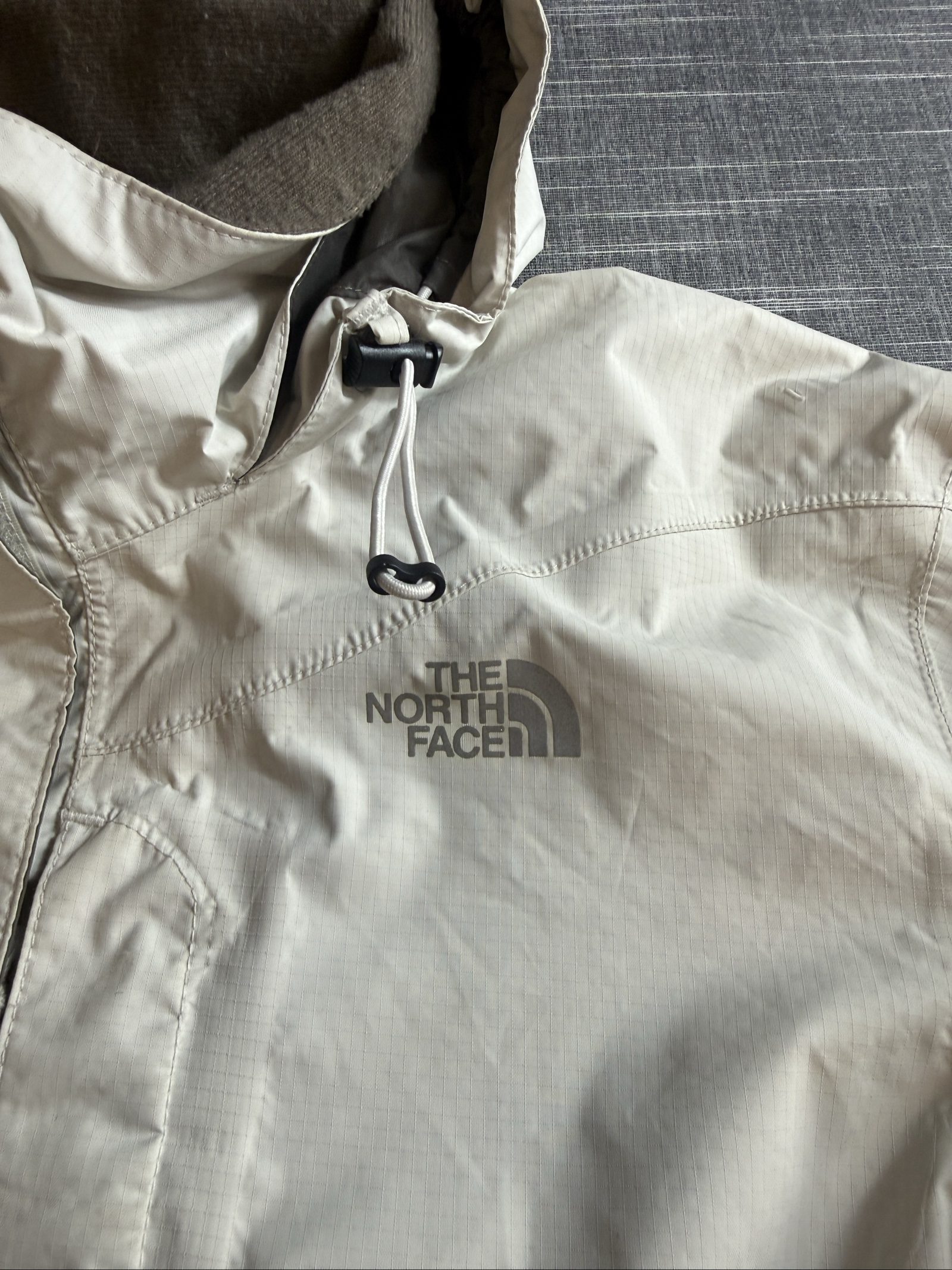 The North Face Women’s Waterproof Hooded Jacket Small Beige Brown image 2