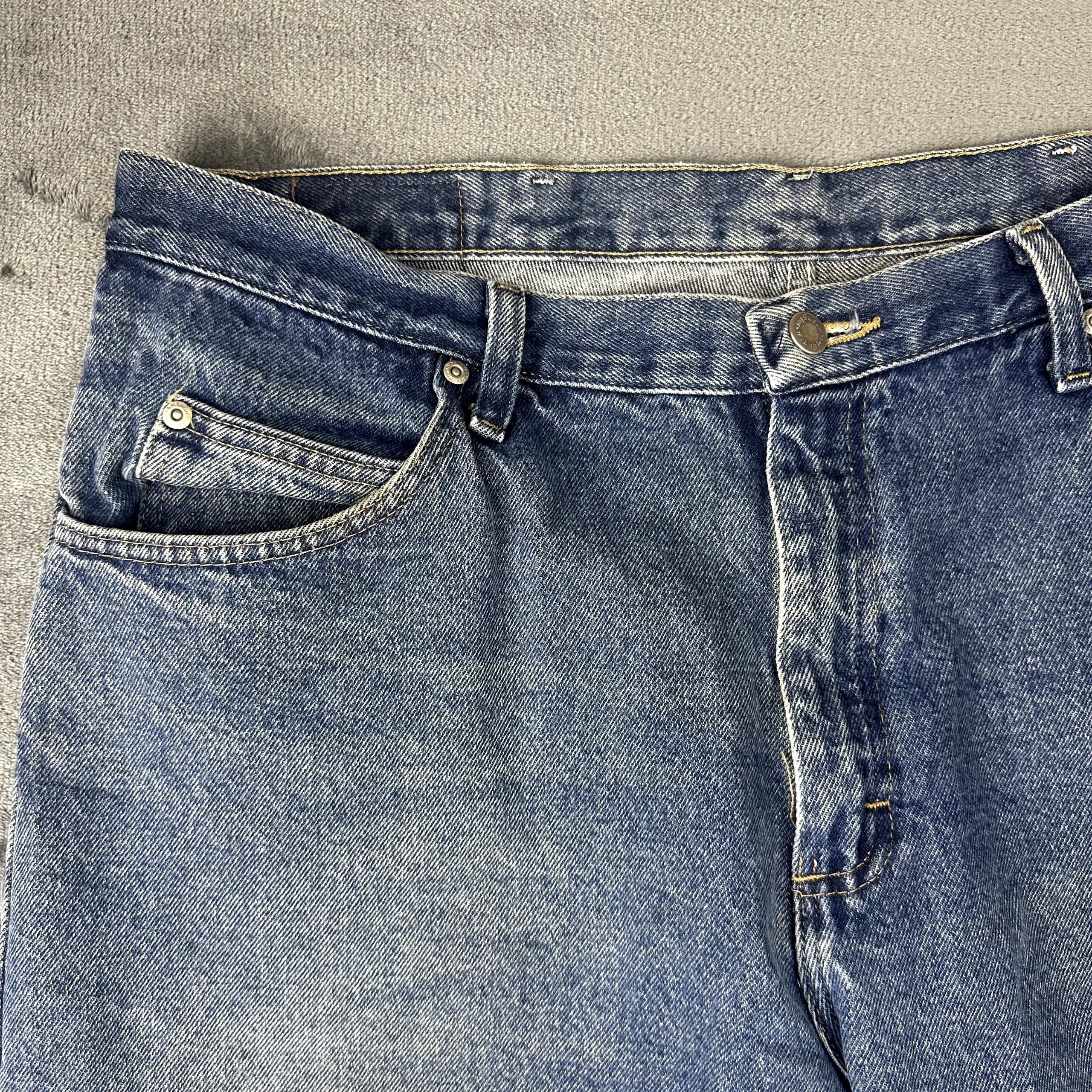 Men's Vintage Wrangler Relaxed Fit Blue Jeans W38 L29 (9760WDR) image 2