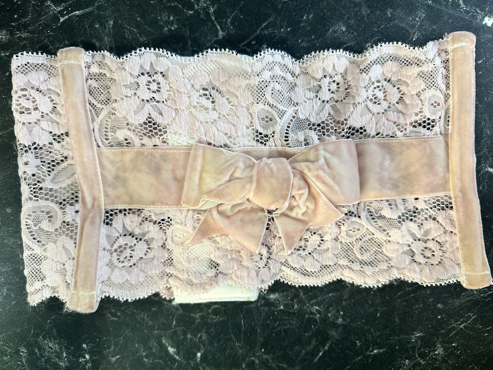 Kitten D'Amour Pink Lace Belt Size 10 Velvet Bow Detail image 2