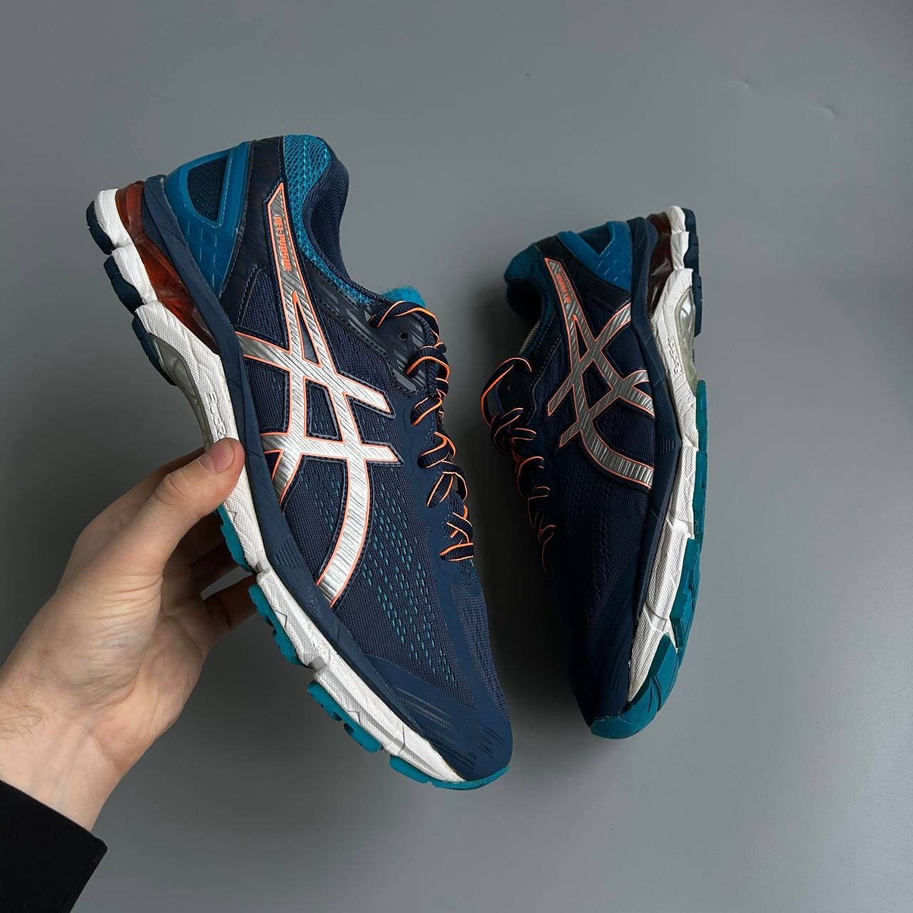 Asics Men's Navy & White Gel-Kayano Running Shoes US 9.5 image 2