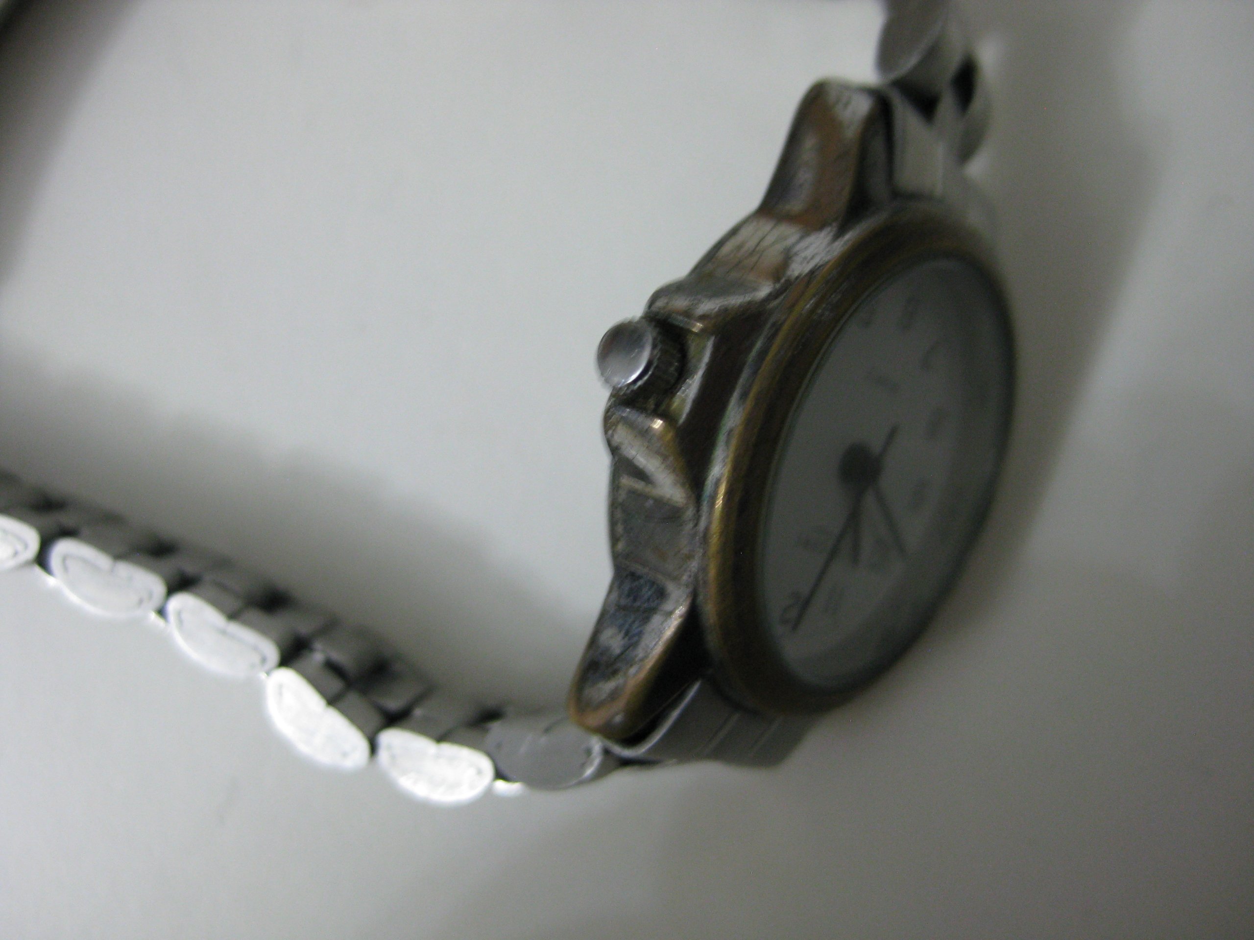 Regent Silver Tone Quartz Wristwatch White Dial Unisex image 10