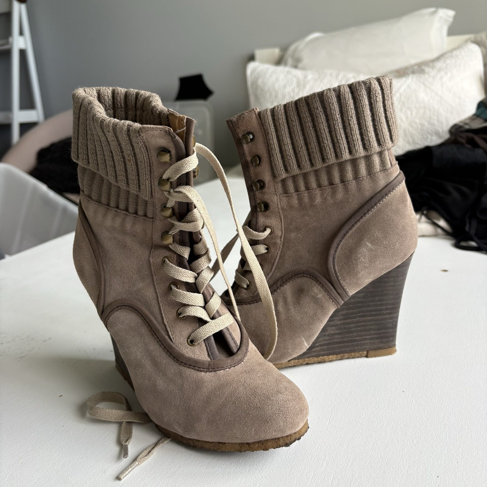 Taupe Suede Wedge Ankle Boots Size 6 Women's image 6