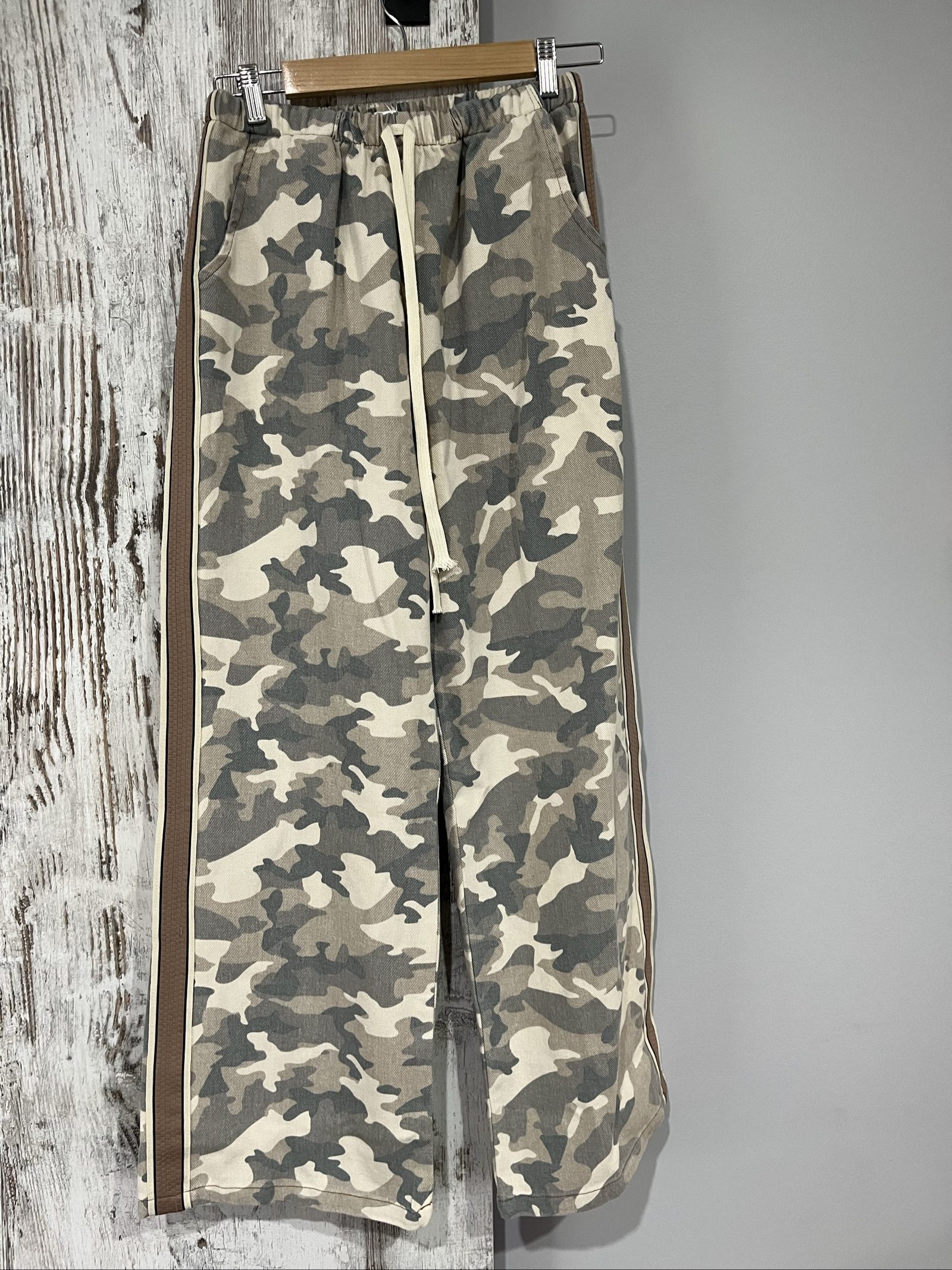 By Frankie Beige & Grey Camo Print Wide Leg Pants Medium 100% Cotton