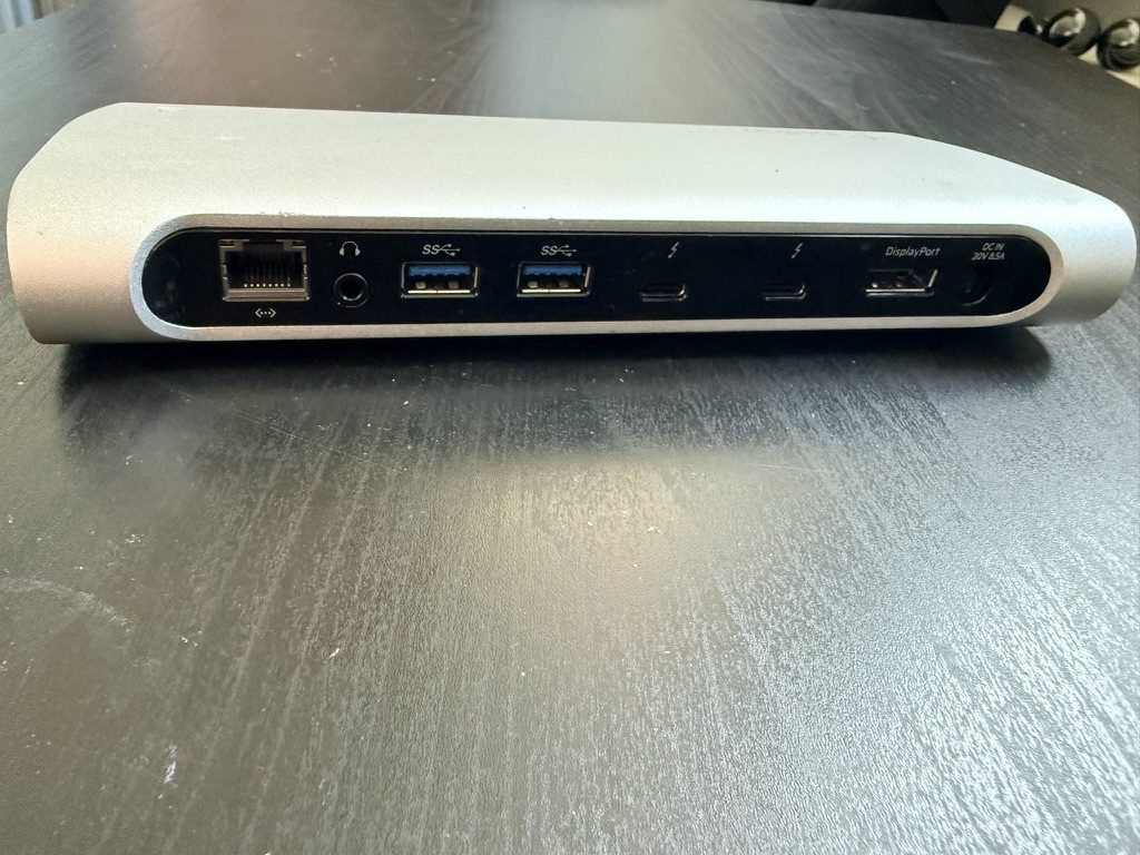 Belkin Silver Thunderbolt 3 Express Dock HD USB-C Hub F4U095 No Power Supply