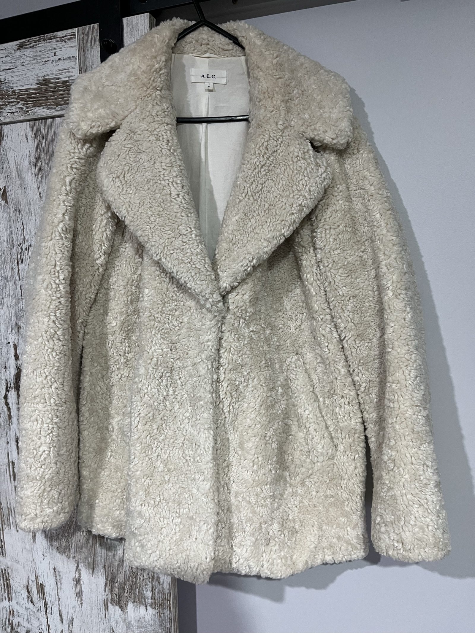 ALC Women Cream Faux Shearling Coat Small Soft Plush