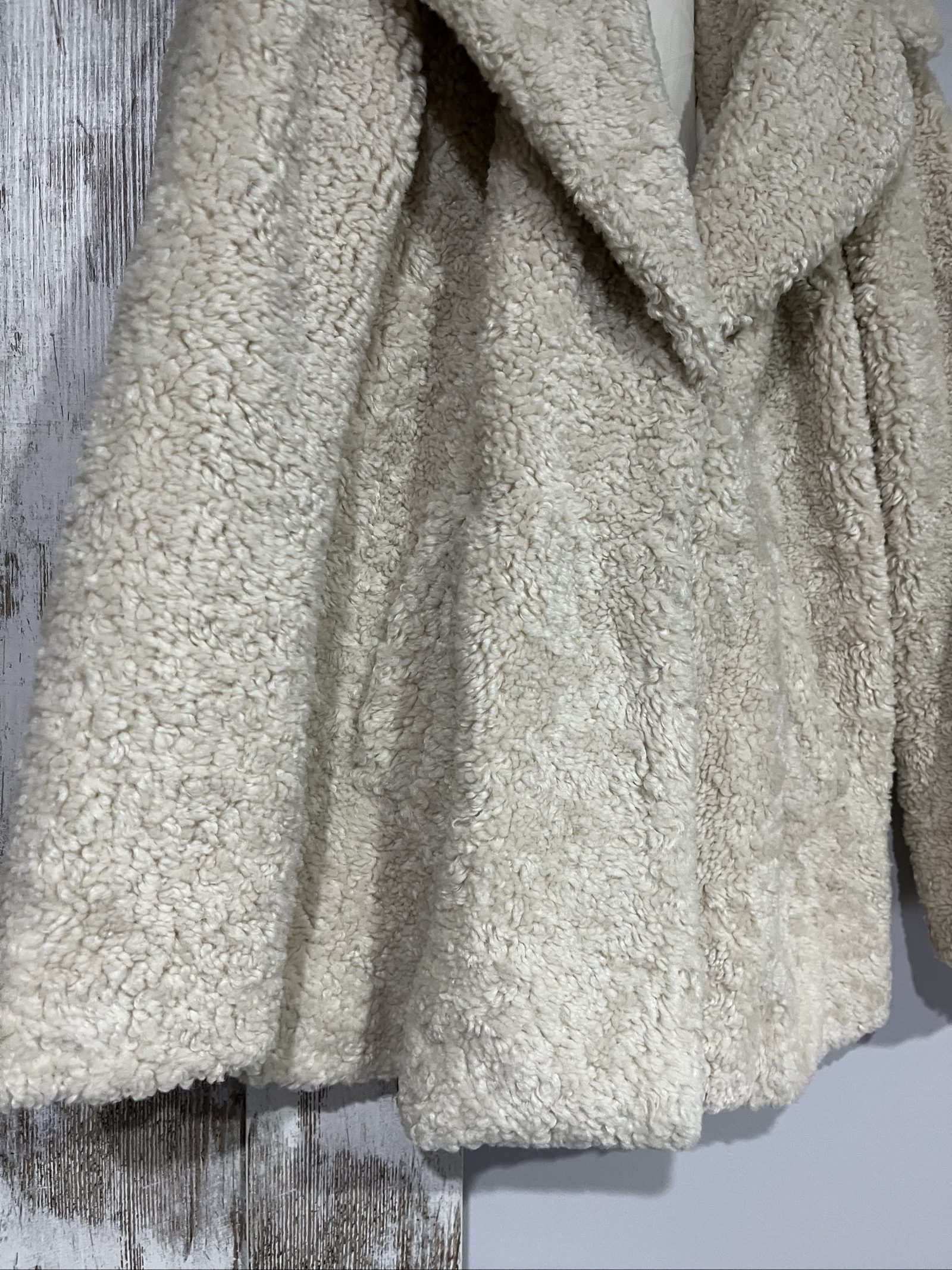 ALC Women Cream Faux Shearling Coat Small Soft Plush image 3