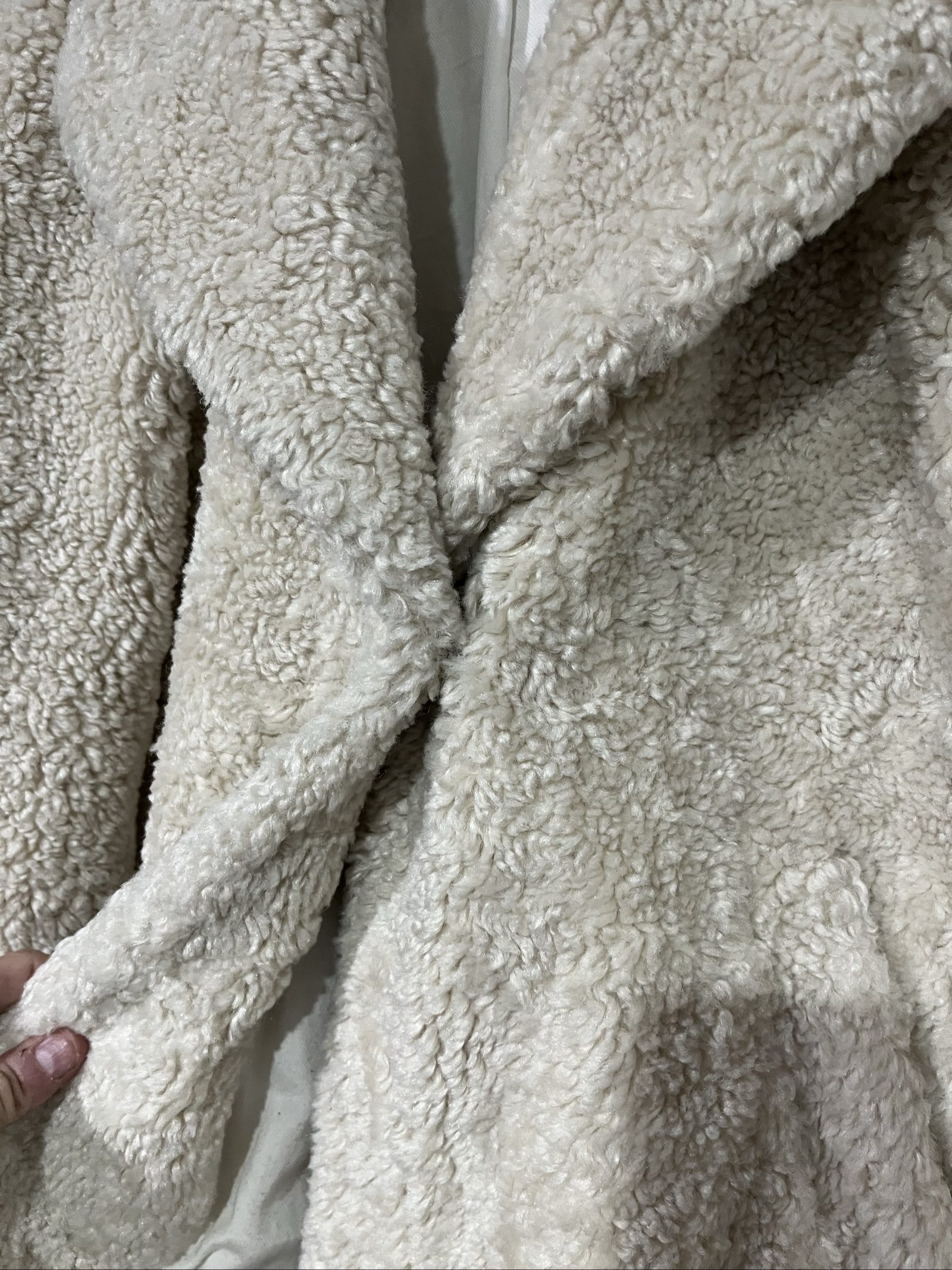 ALC Women Cream Faux Shearling Coat Small Soft Plush image 4