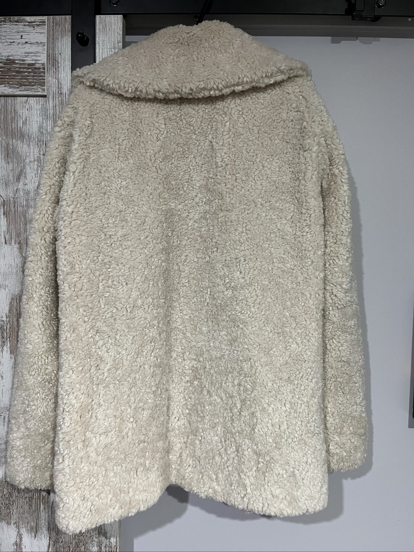 ALC Women Cream Faux Shearling Coat Small Soft Plush image 6