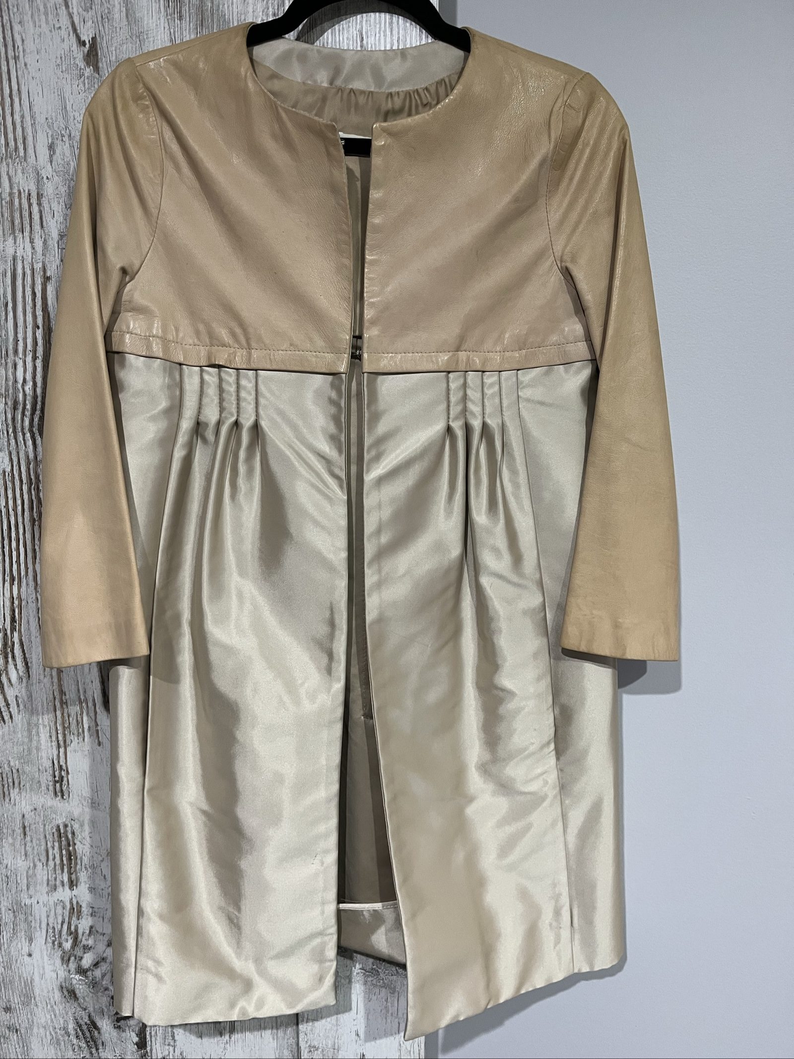 Pinko Beige & Cream Leather & Polyester Coat EU 42