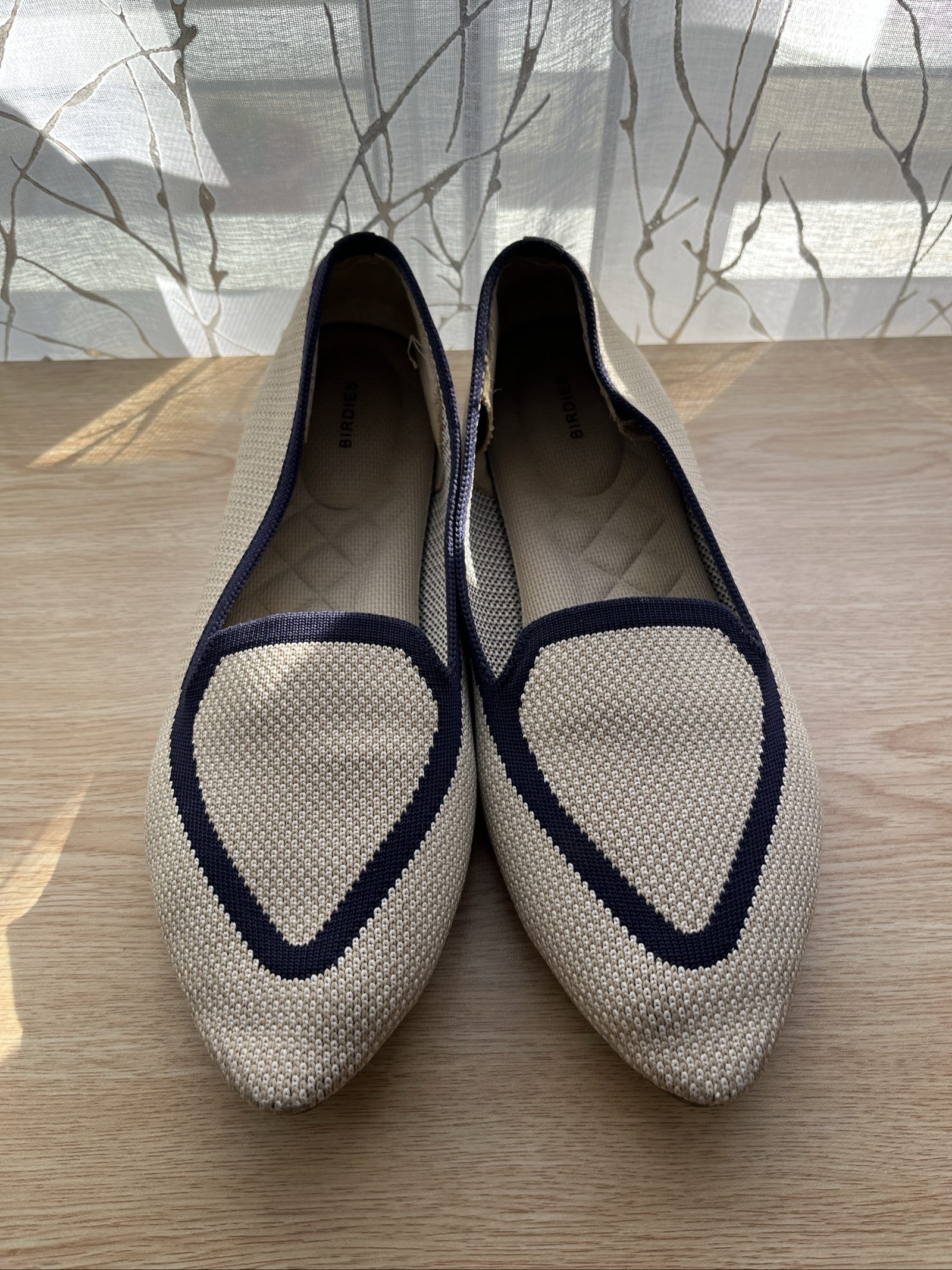 Birdies Beige & Navy Knitted Pointed Toe Loafers US 8 image 2