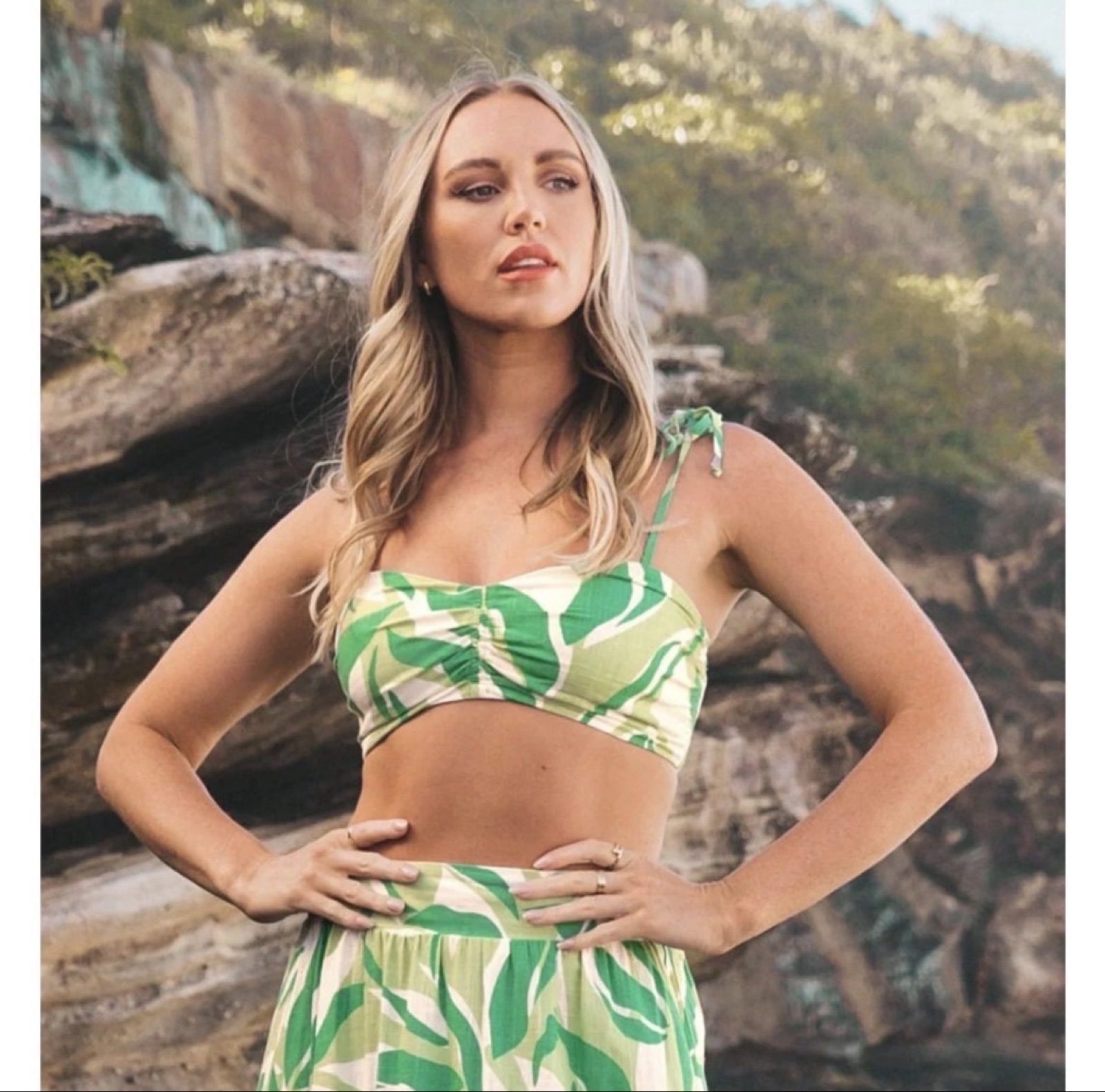 Ebby & I Dominique Green & Beige Leaf Print Crop Top