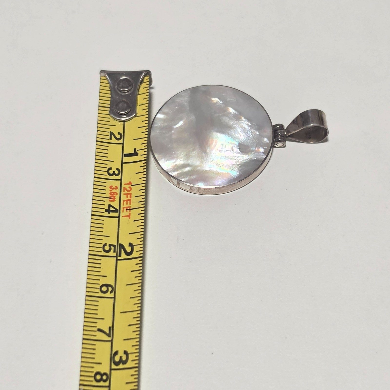 925 Silver White Mother of Pearl Round Pendant.b6 image 3