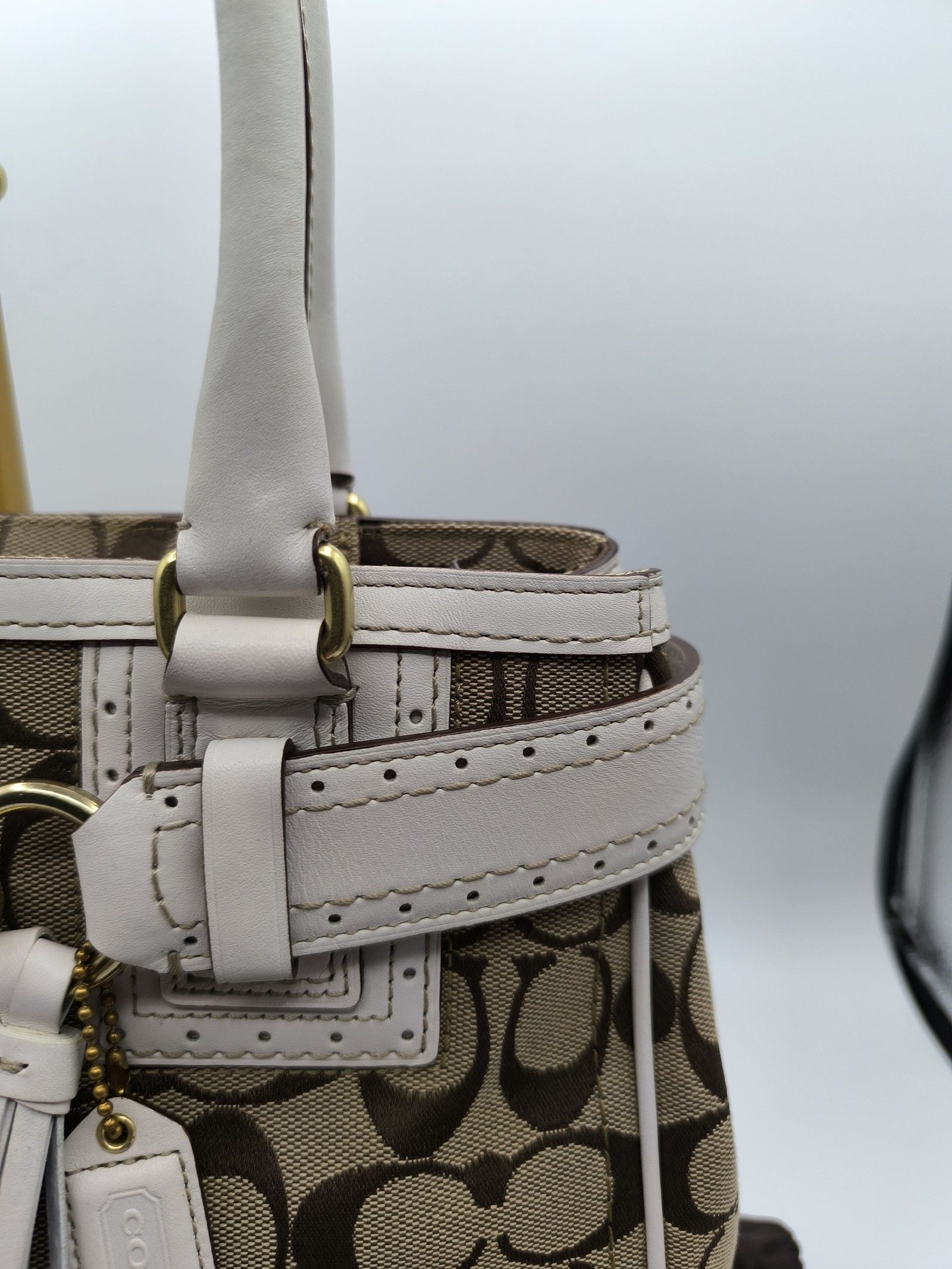 Coach Brown & White Signature Canvas Tote Shoulder Bag image 5