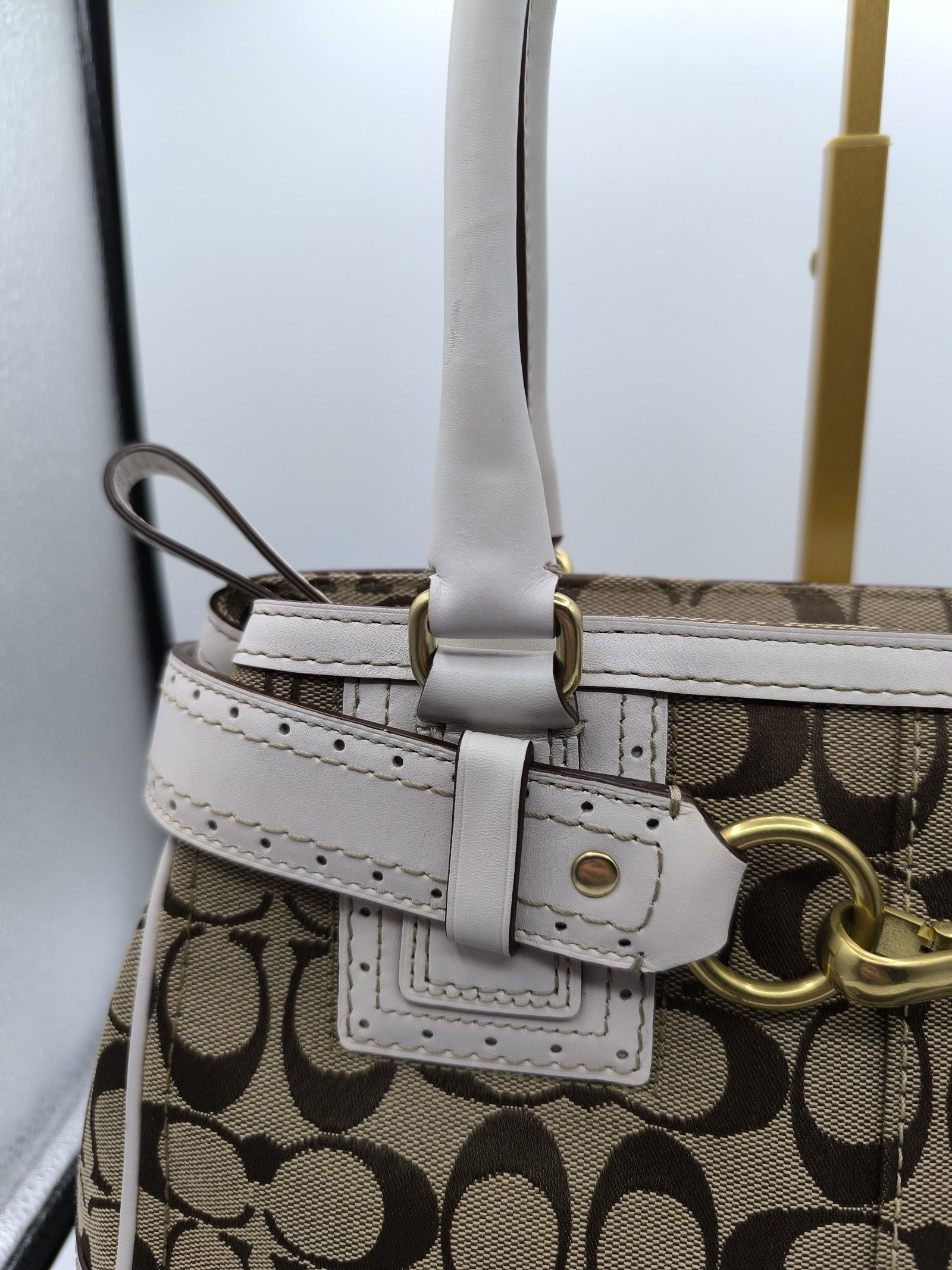 Coach Brown & White Signature Canvas Tote Shoulder Bag image 6