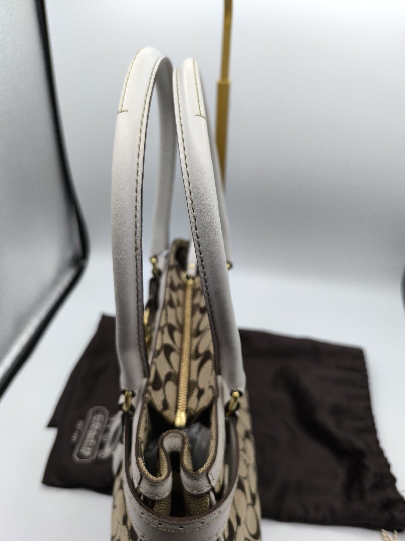 Coach Brown & White Signature Canvas Tote Shoulder Bag image 9
