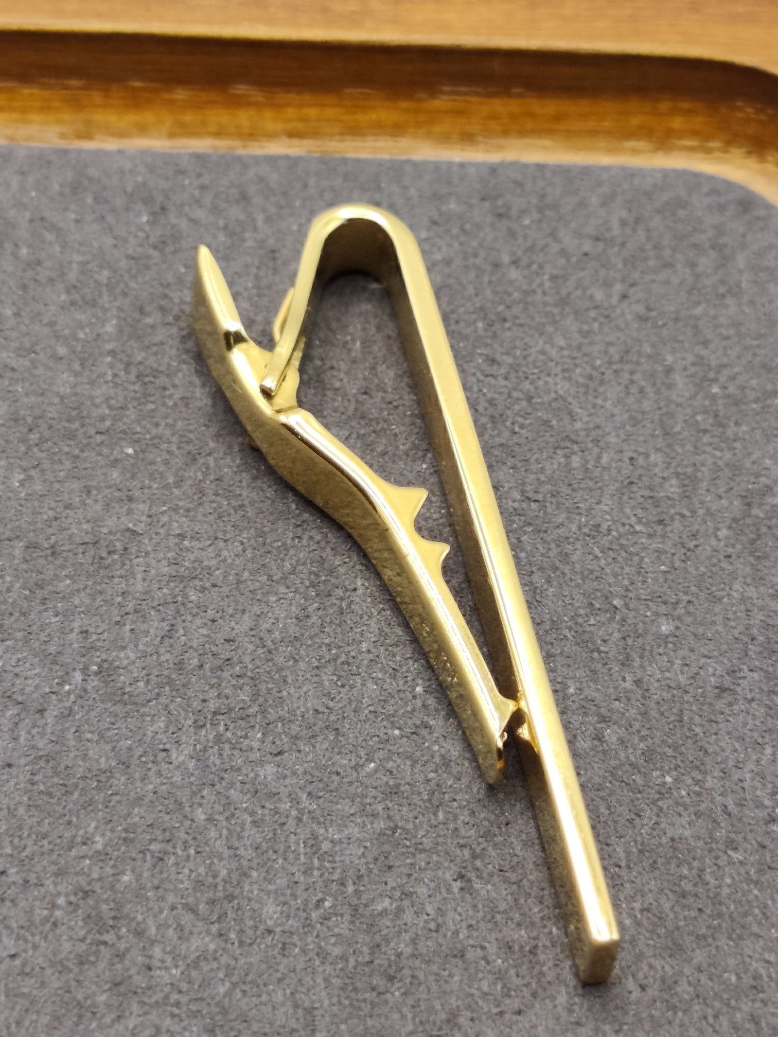 Dunhill Gold Tone & White Tie Clip image 9