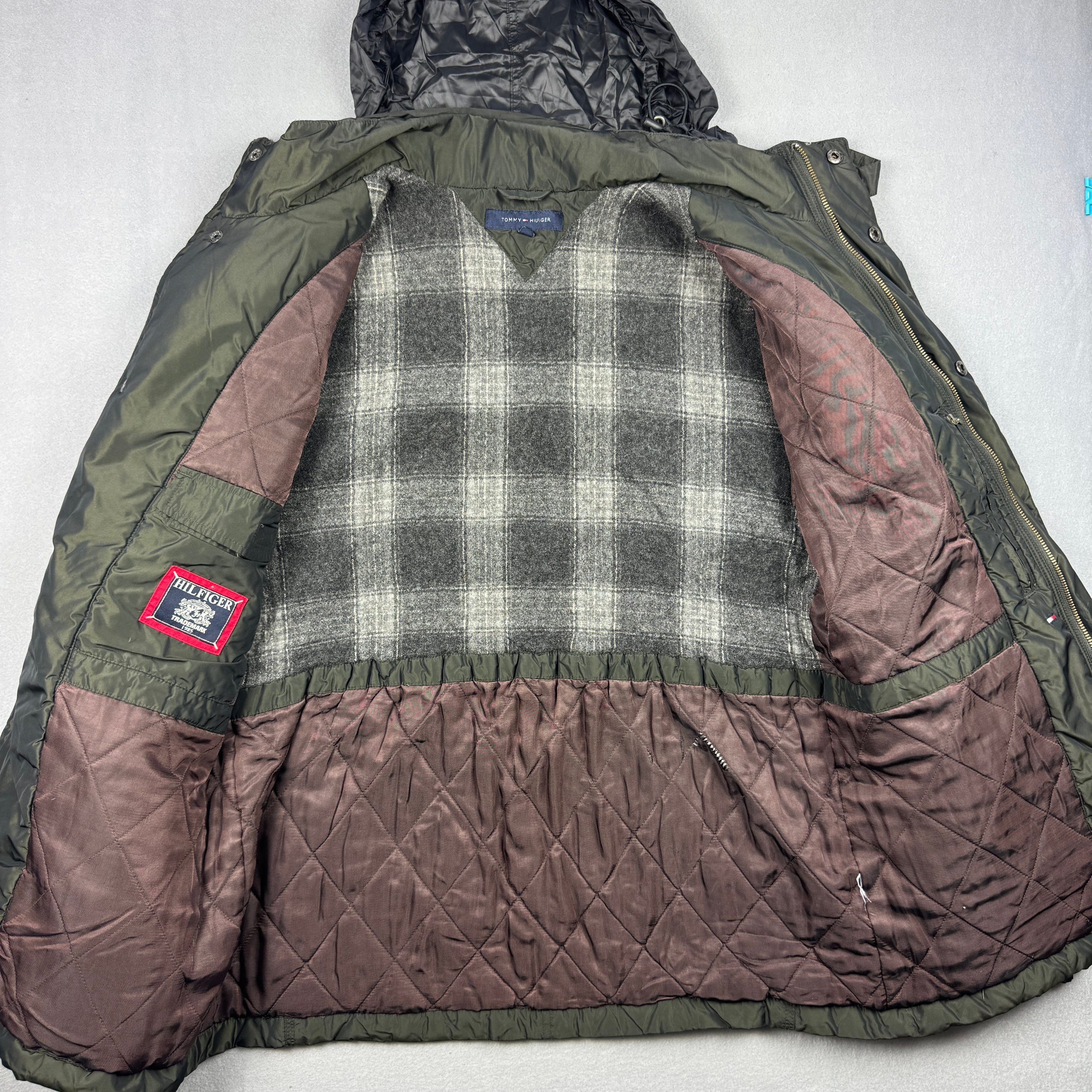 Tommy Hilfiger Men's Dark Green Hooded Nylon Jacket Size XL image 3