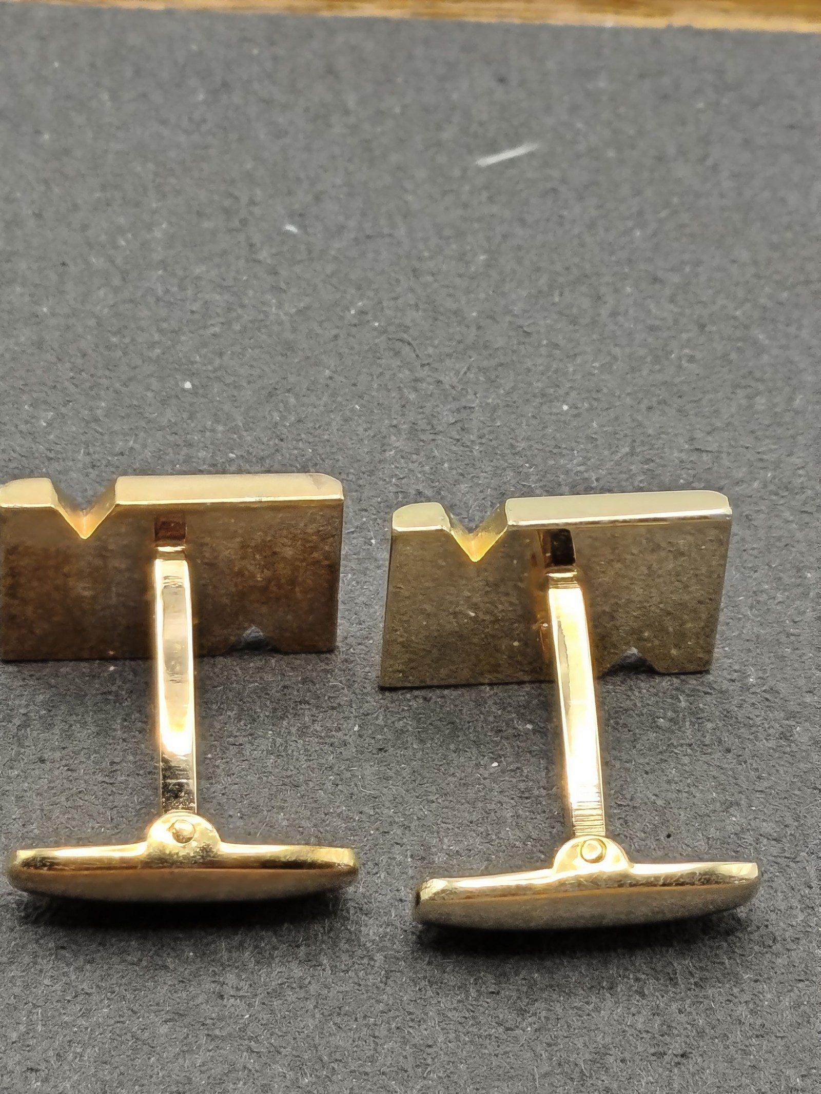 Yves Saint Laurent Gold & Silver Men's Cufflinks & Tie Clip Set image 10