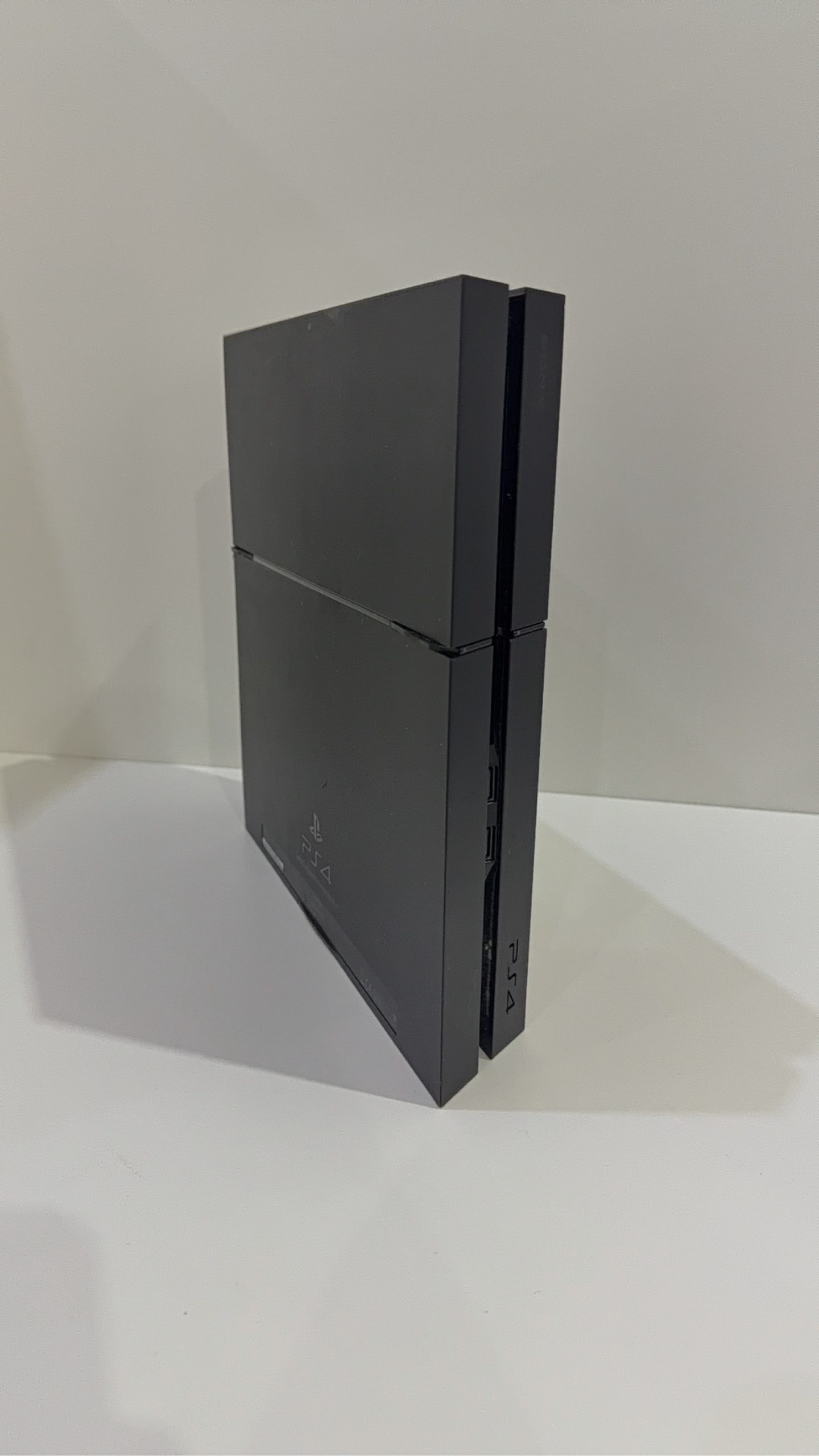 PlayStation 4 Console PS4 Black 500GB Official Dualshock 4 Contoller - Tested image 4