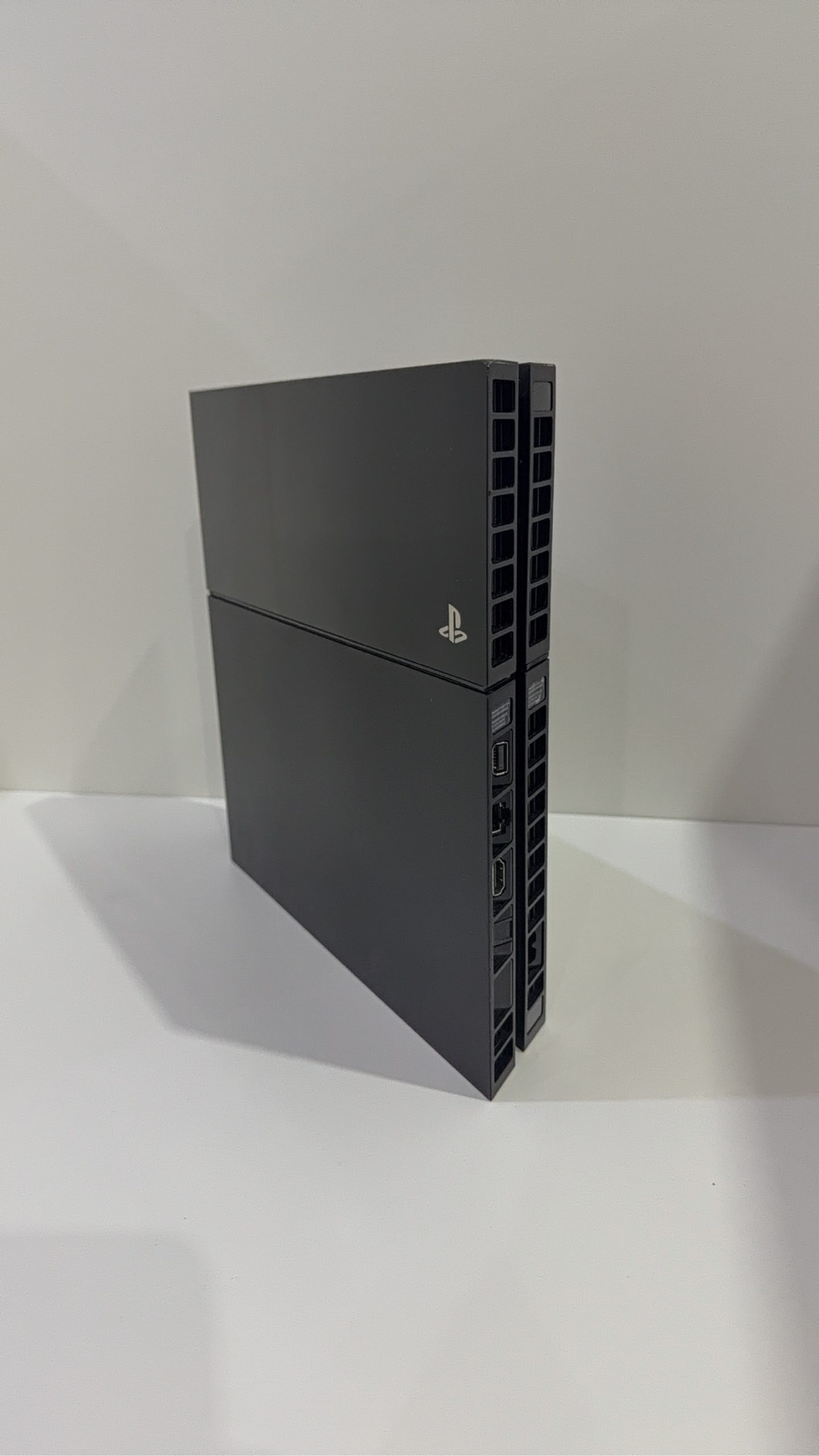 Sony PlayStation 4 PS4 500GB Black Console With Controller & Power Cable image 3