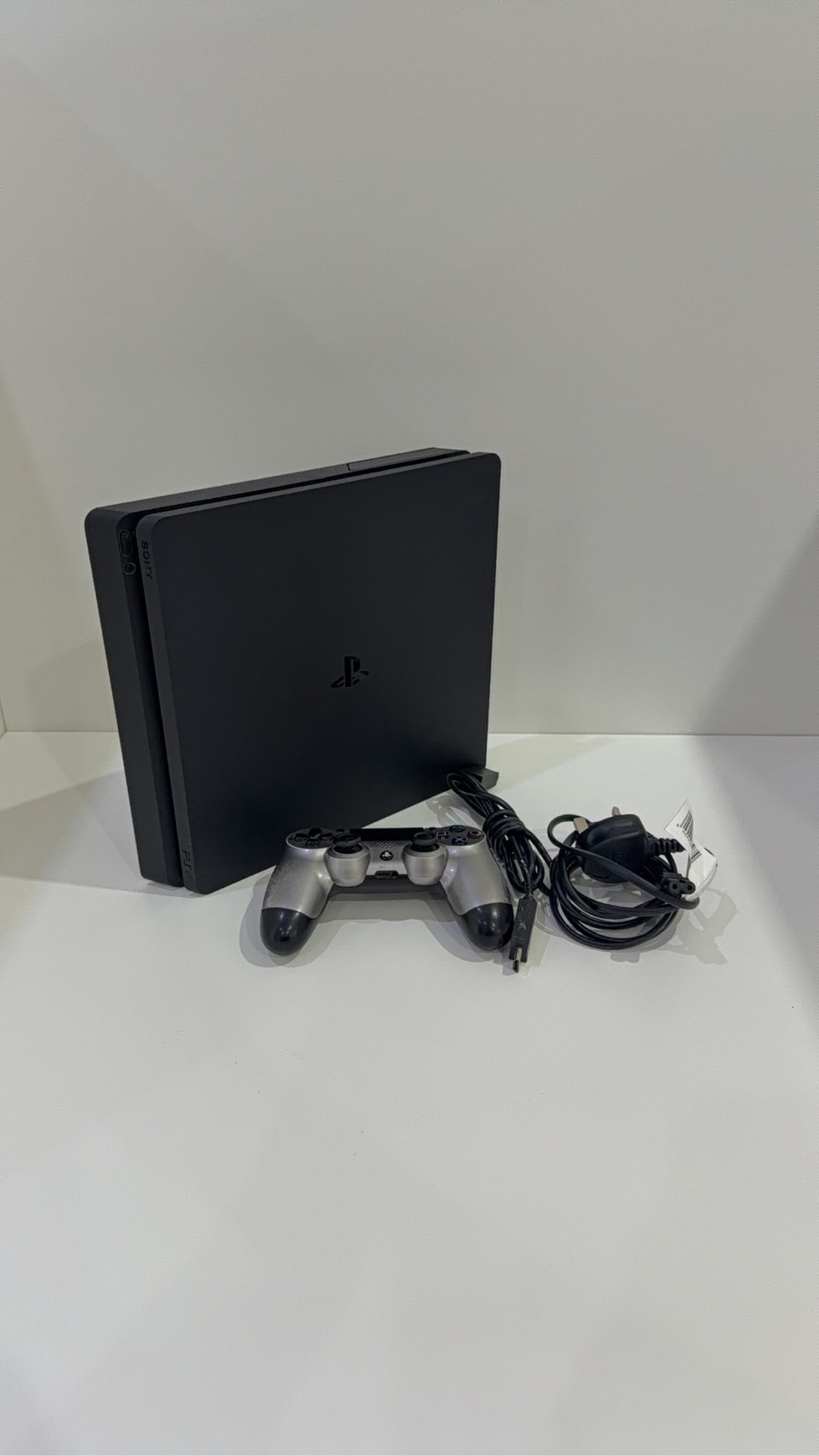 PlayStation 4 Slim PS4 Black 500GB Official Dualshock 4 Contoller - Tested