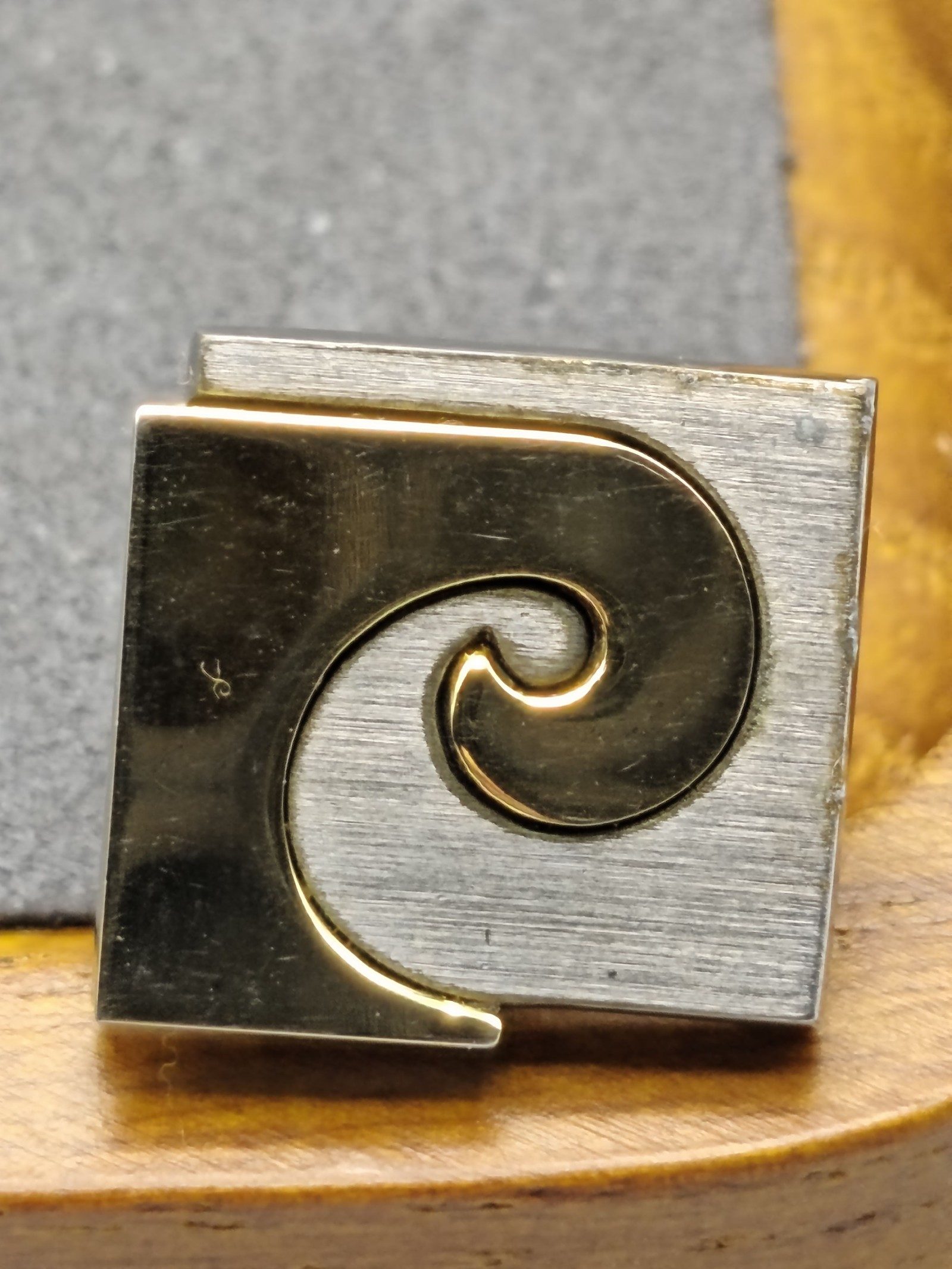 Pierre Cardin Two Tone Gold & Silver Square Wave Cufflinks image 4